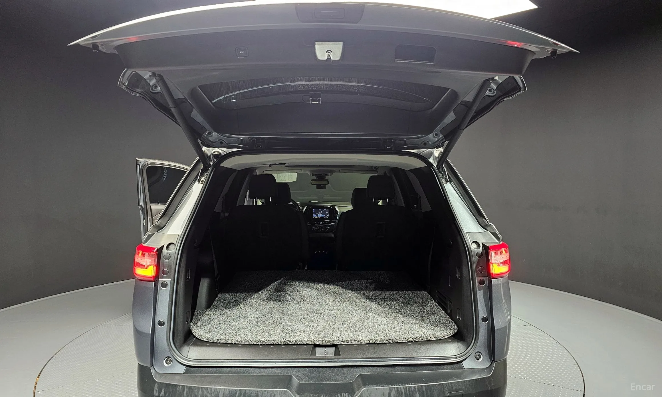 Chevrolet (GM Daewoo) Traverse превью 20