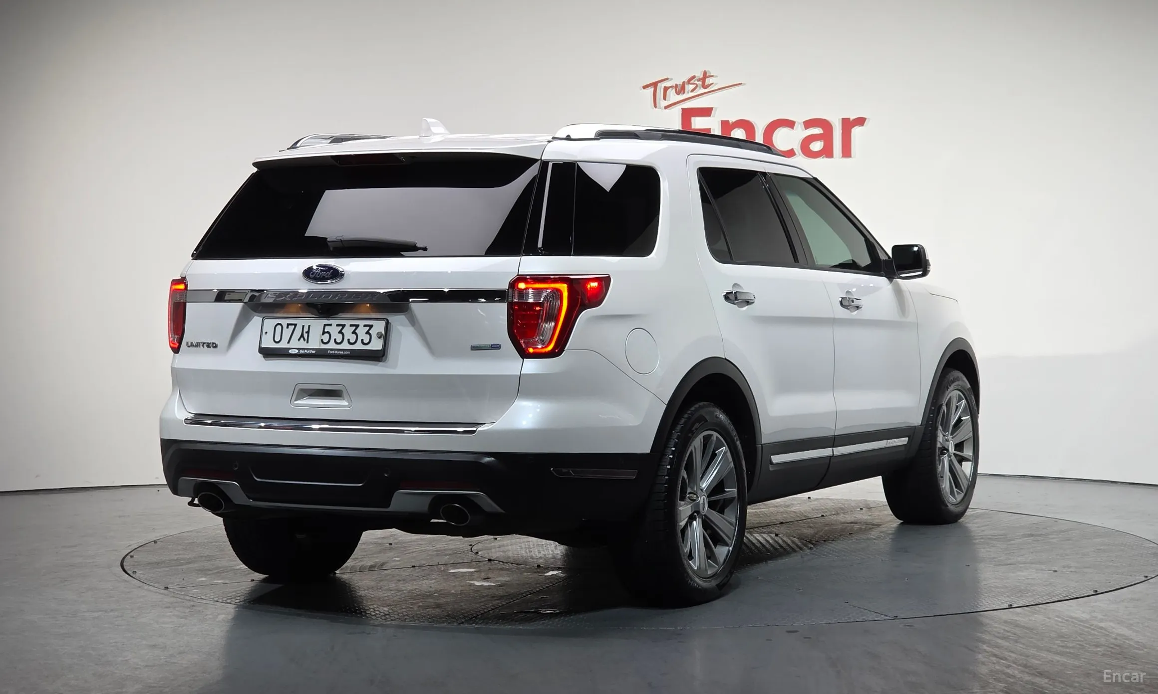 Ford Explorer превью 2