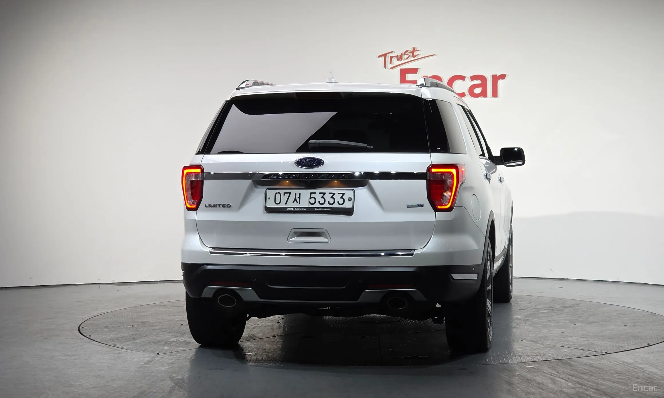 Ford Explorer превью 4