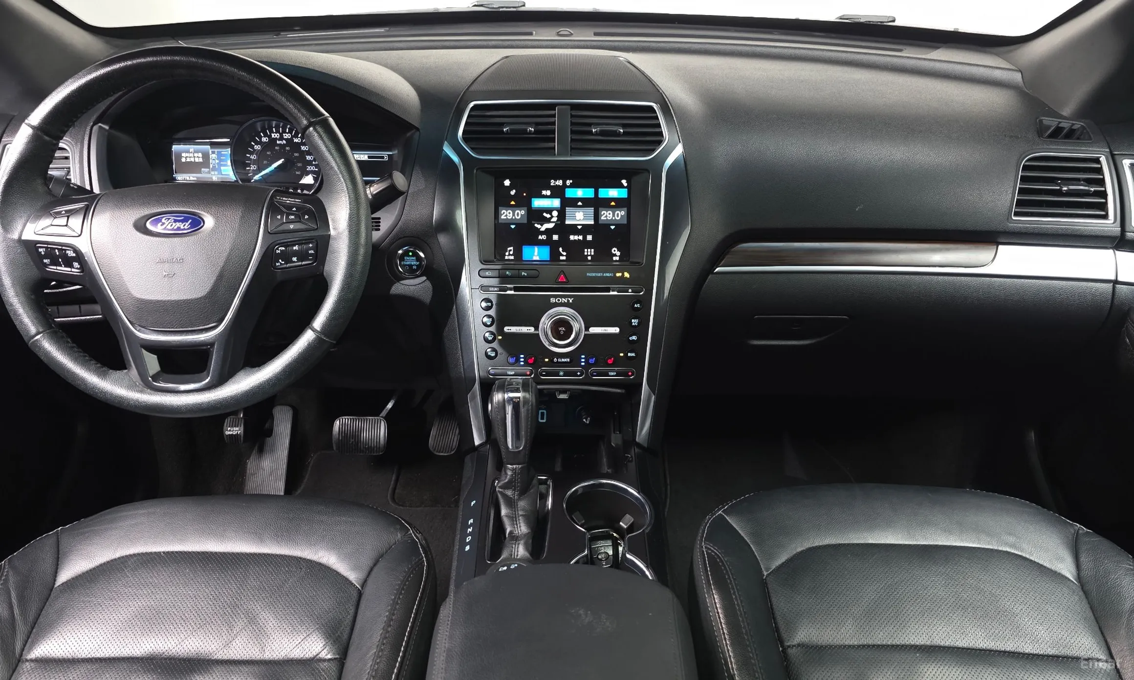 Ford Explorer превью 7