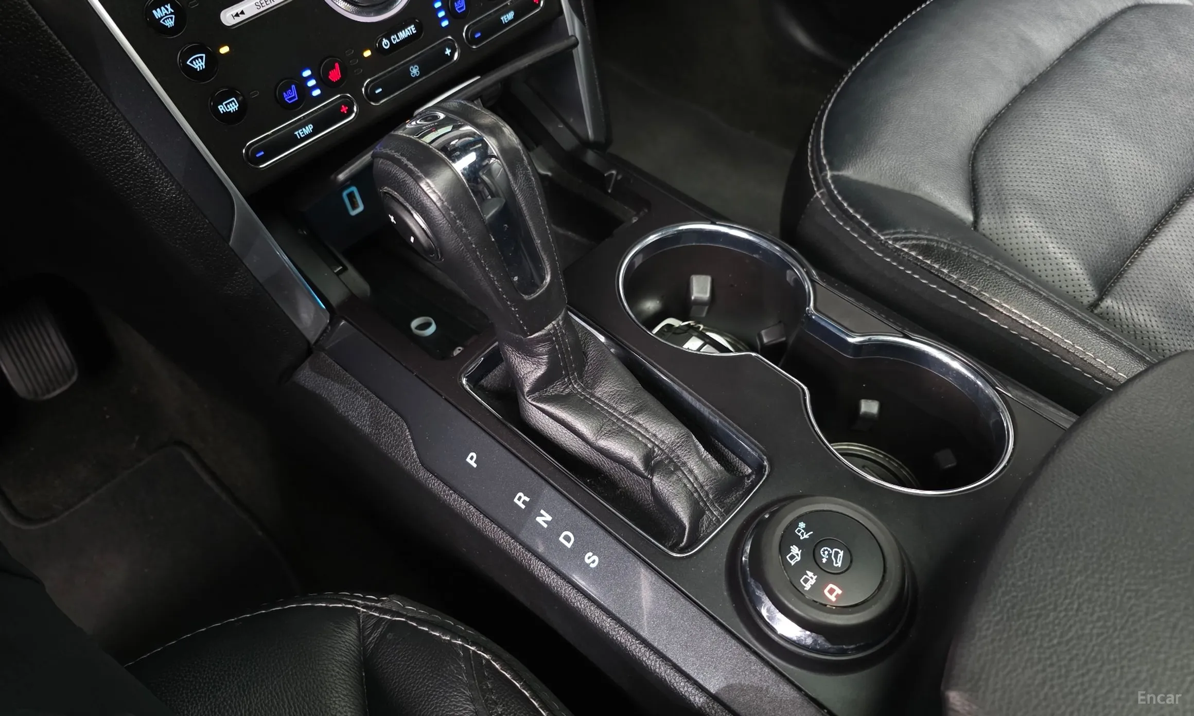 Ford Explorer превью 9