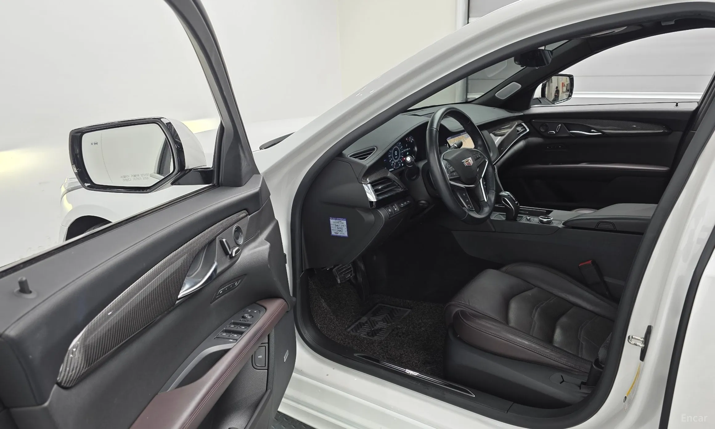 Cadillac CT6 превью 11