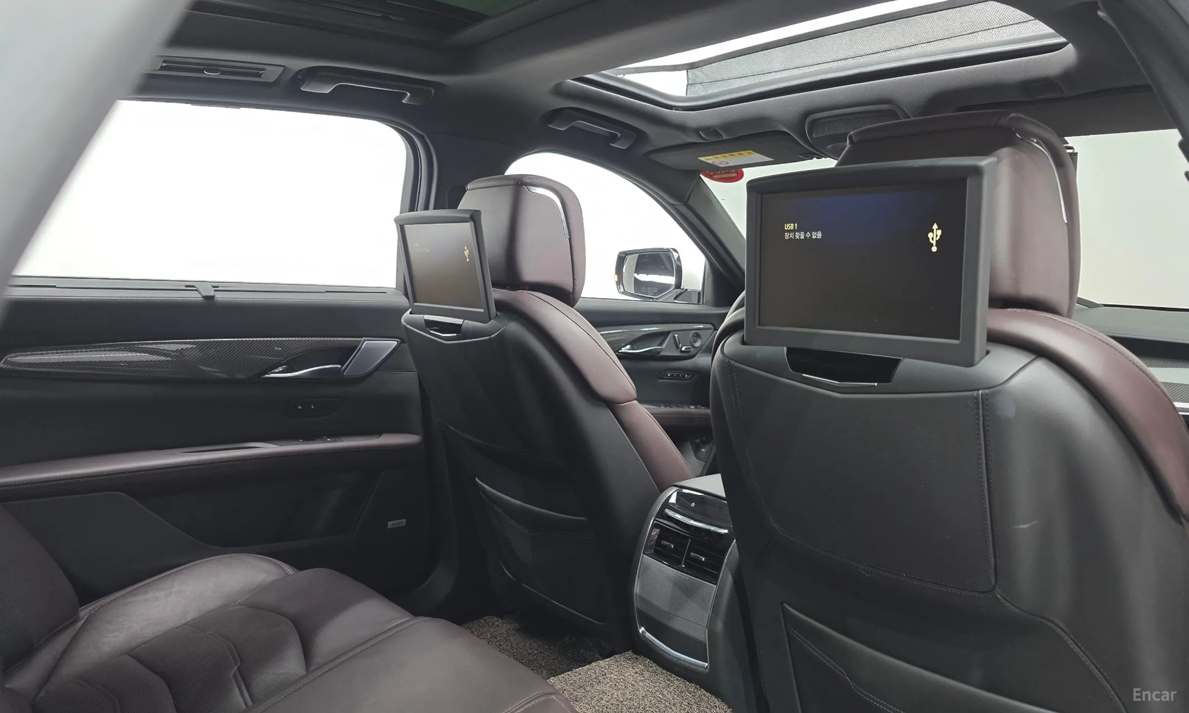 Cadillac CT6 превью 19