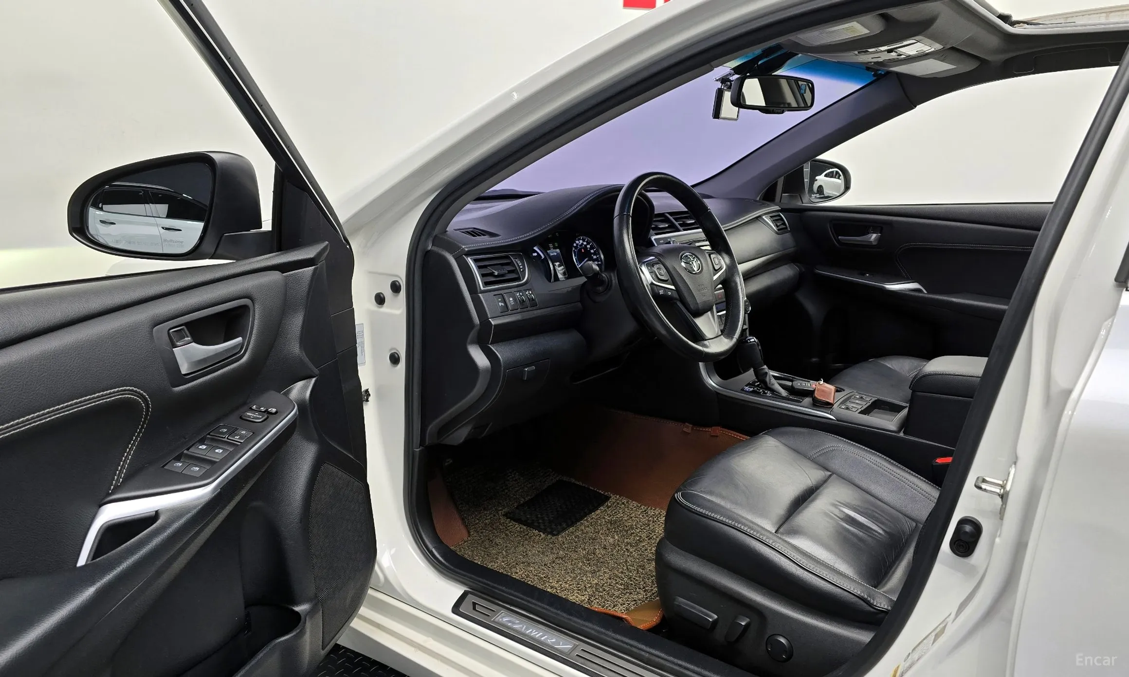 Toyota New Camry превью 11