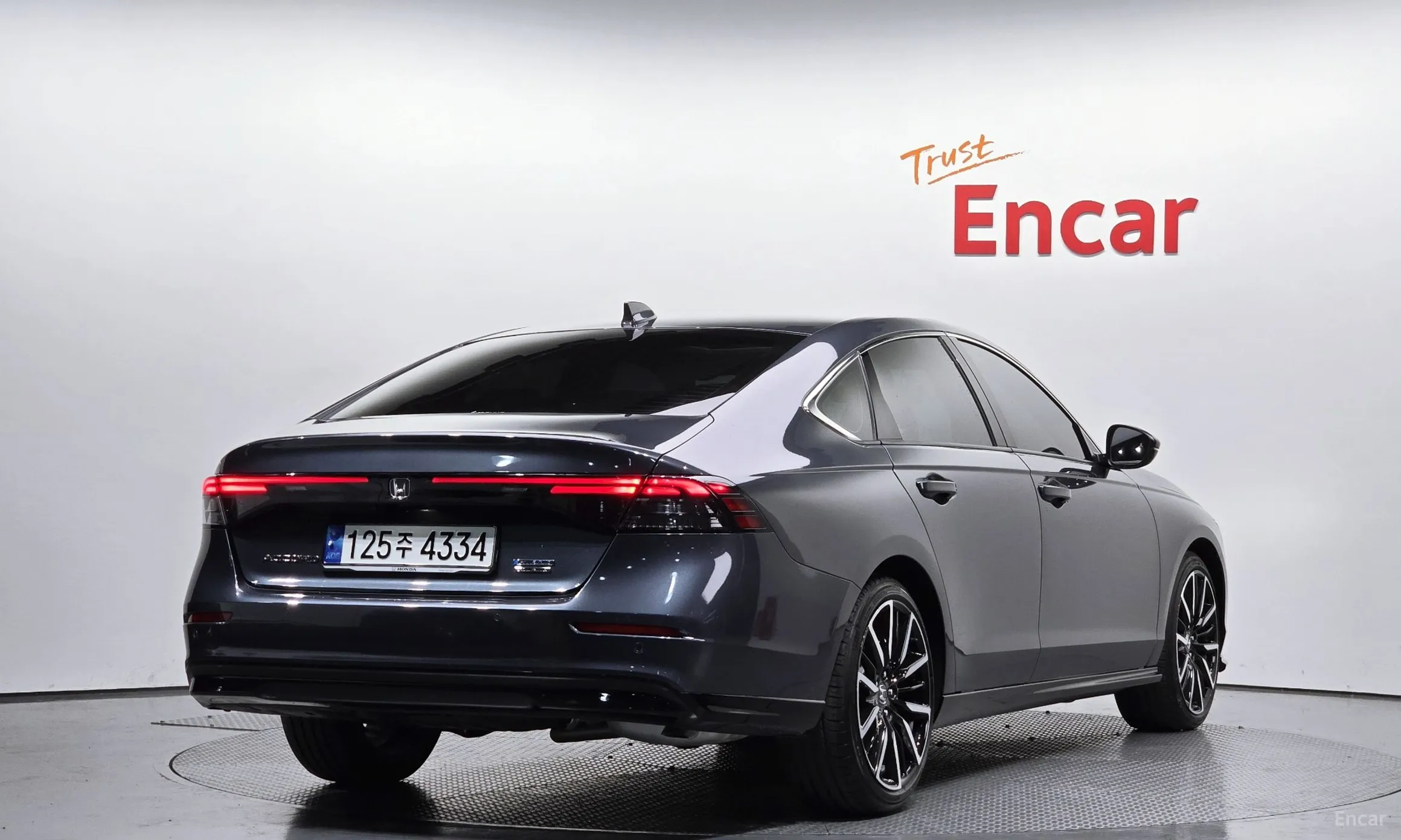 Honda Accord 11th Generation превью 2