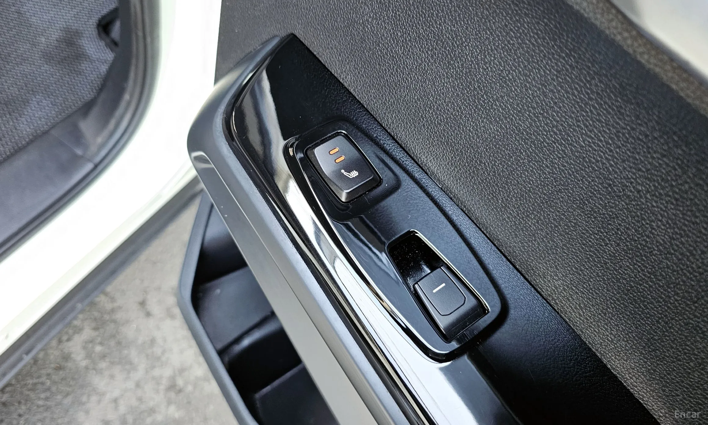 KG Mobility (SsangYong) Torres превью 17