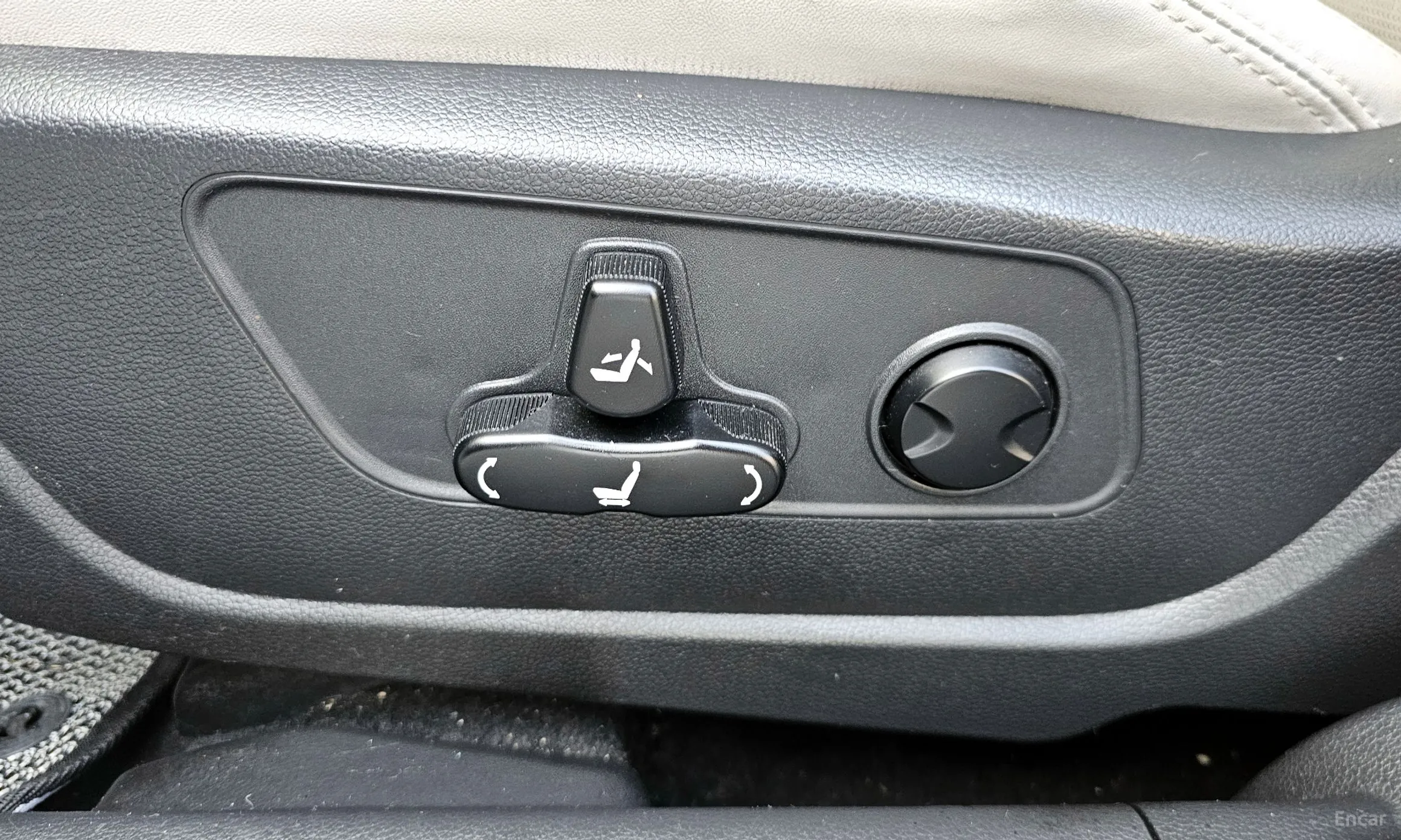 KG Mobility (SsangYong) Torres превью 19