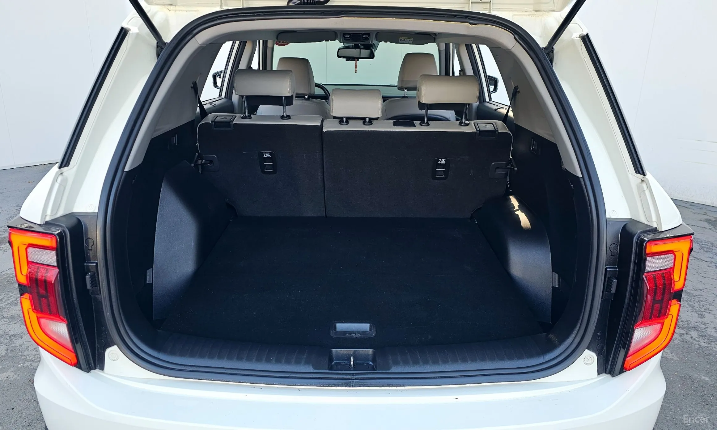 KG Mobility (SsangYong) Torres превью 20