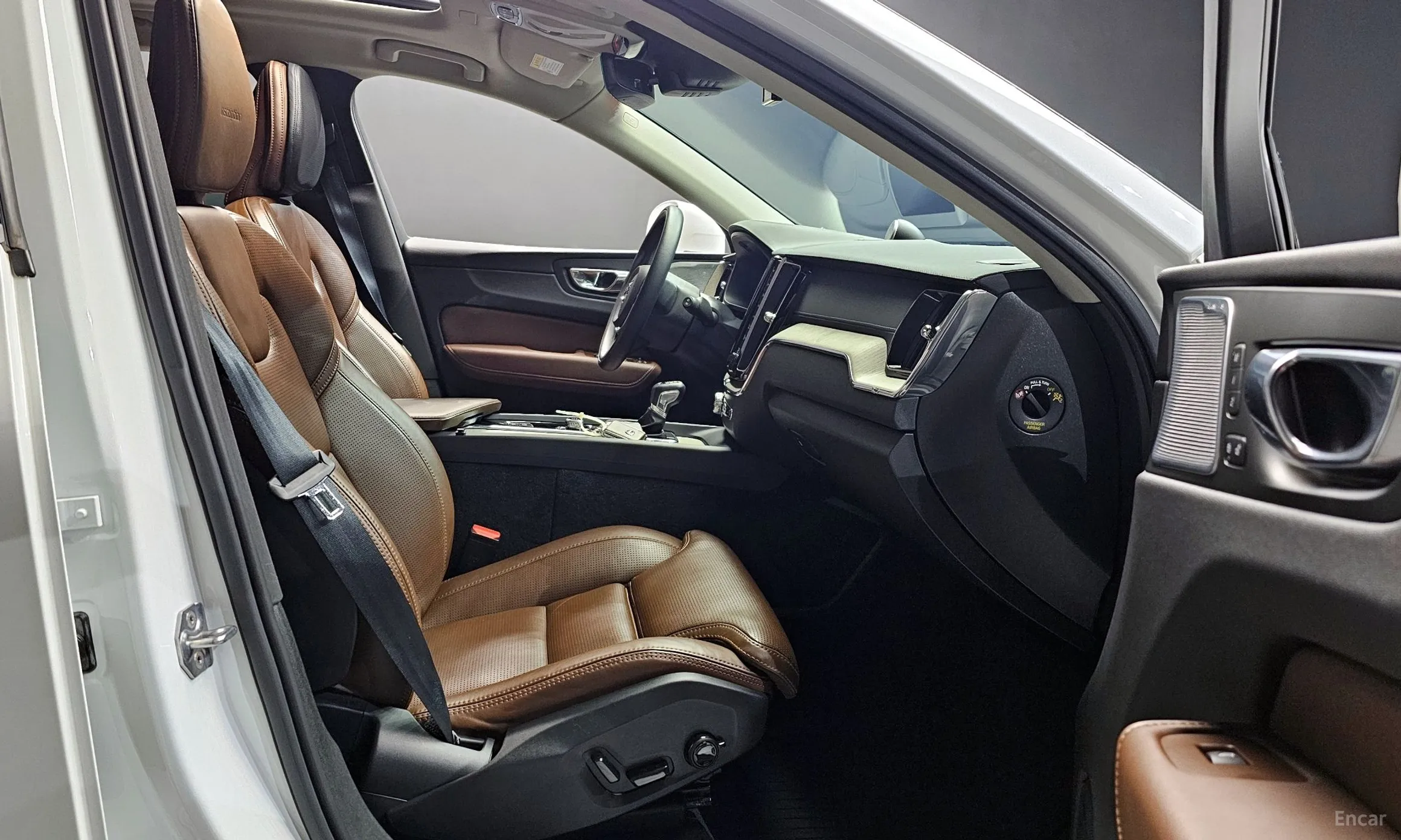 Volvo XC60 Gen 2 превью 10