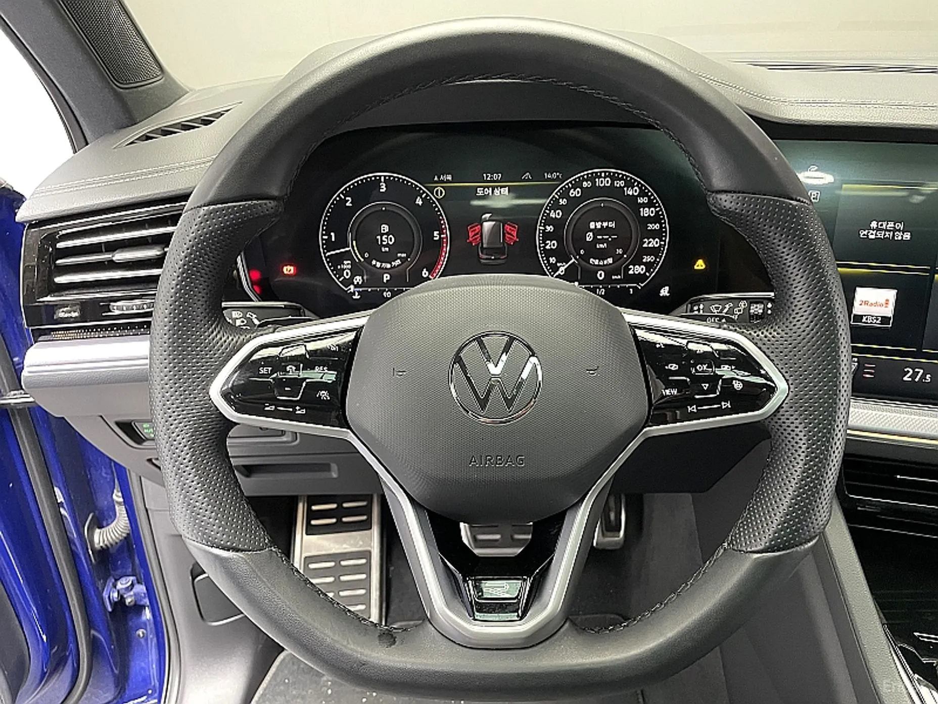 Volkswagen Touareg 3rd Generation превью 12