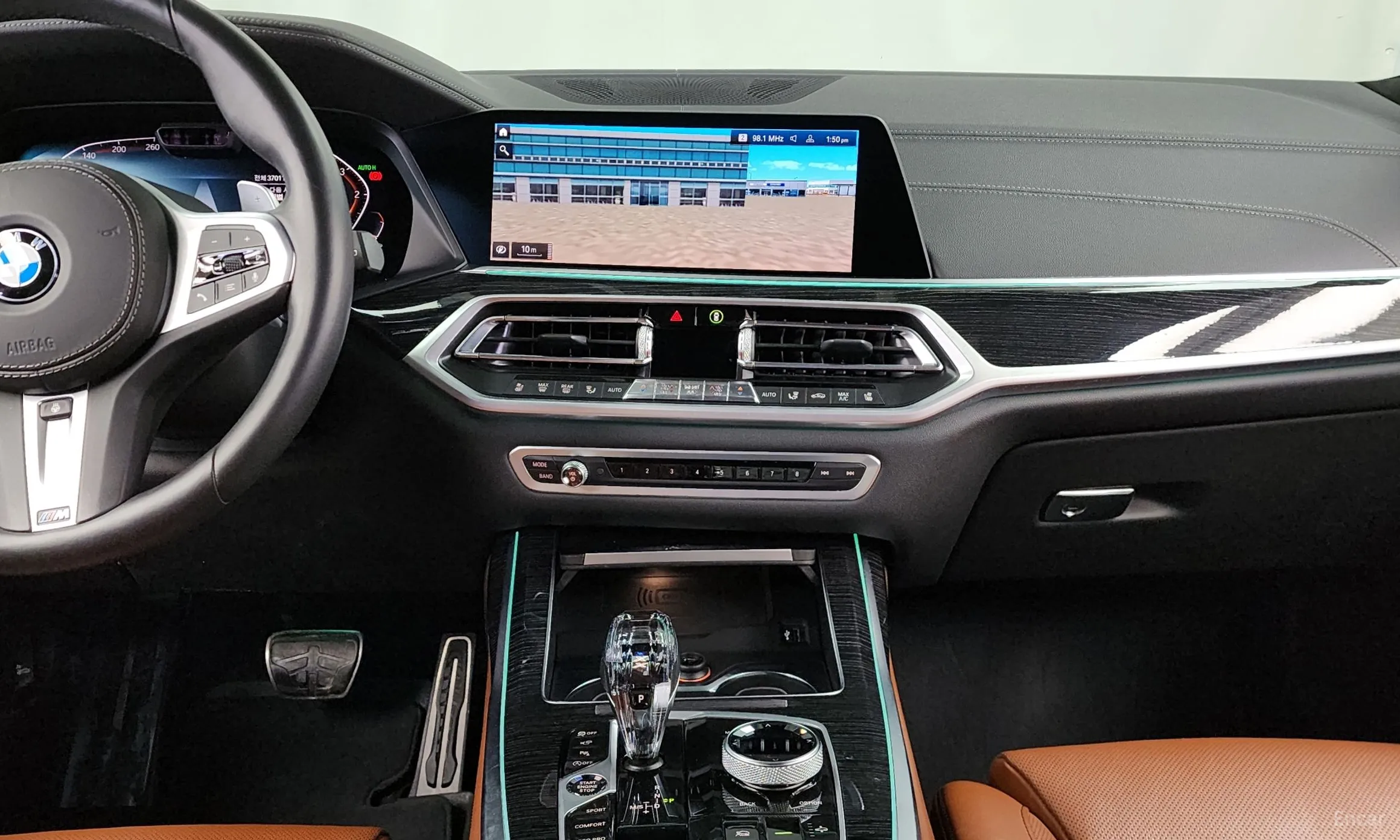 BMW X7 (G07) превью 14