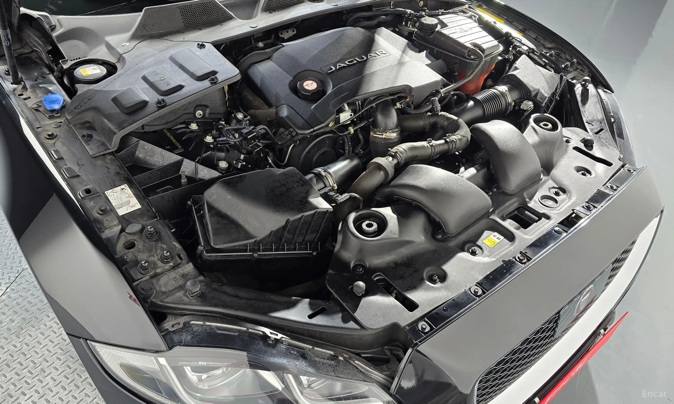 Jaguar All New XJ превью 6