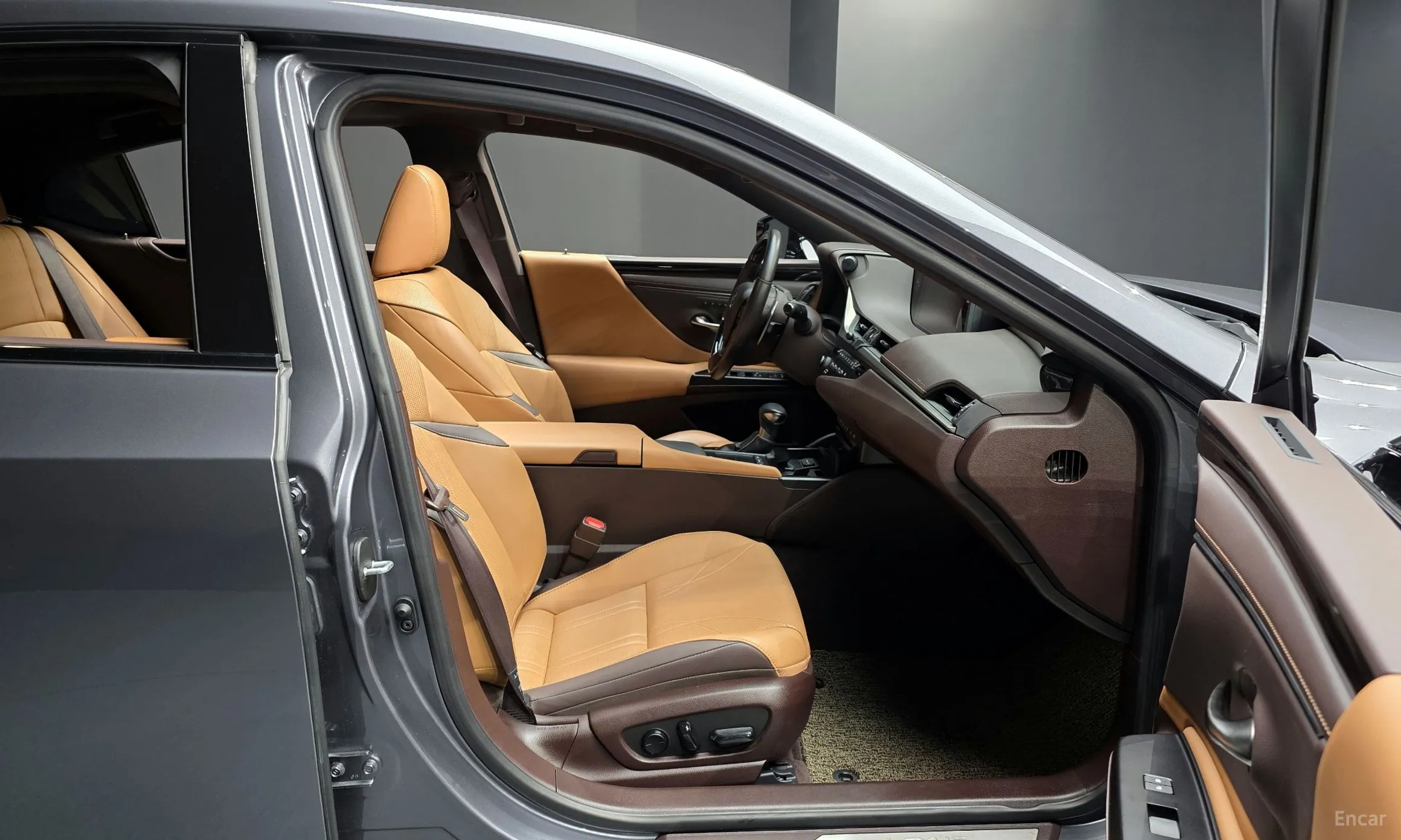 Lexus ES300h 7th Generation превью 10