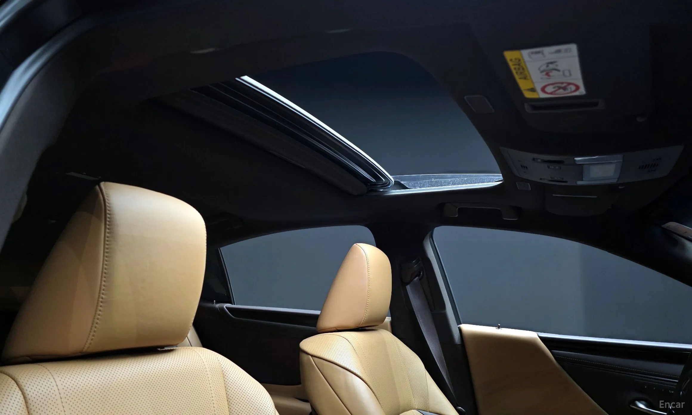 Lexus ES300h 7th Generation превью 20