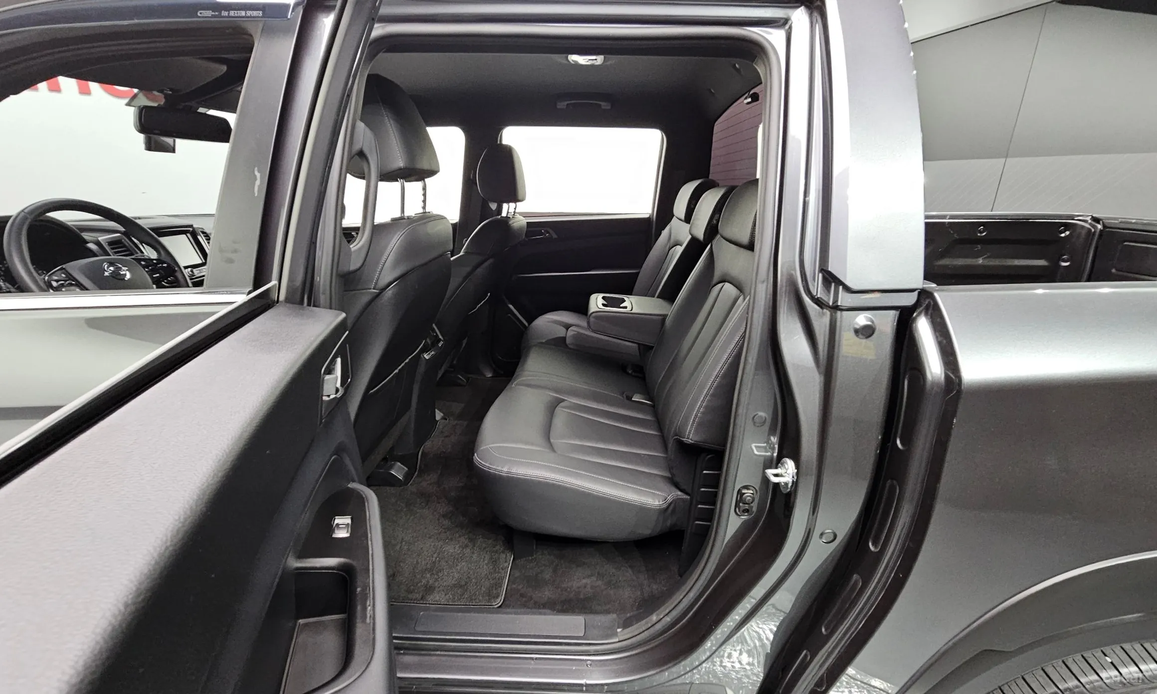 KG Mobility (SsangYong) Rexton Sports Khan превью 11