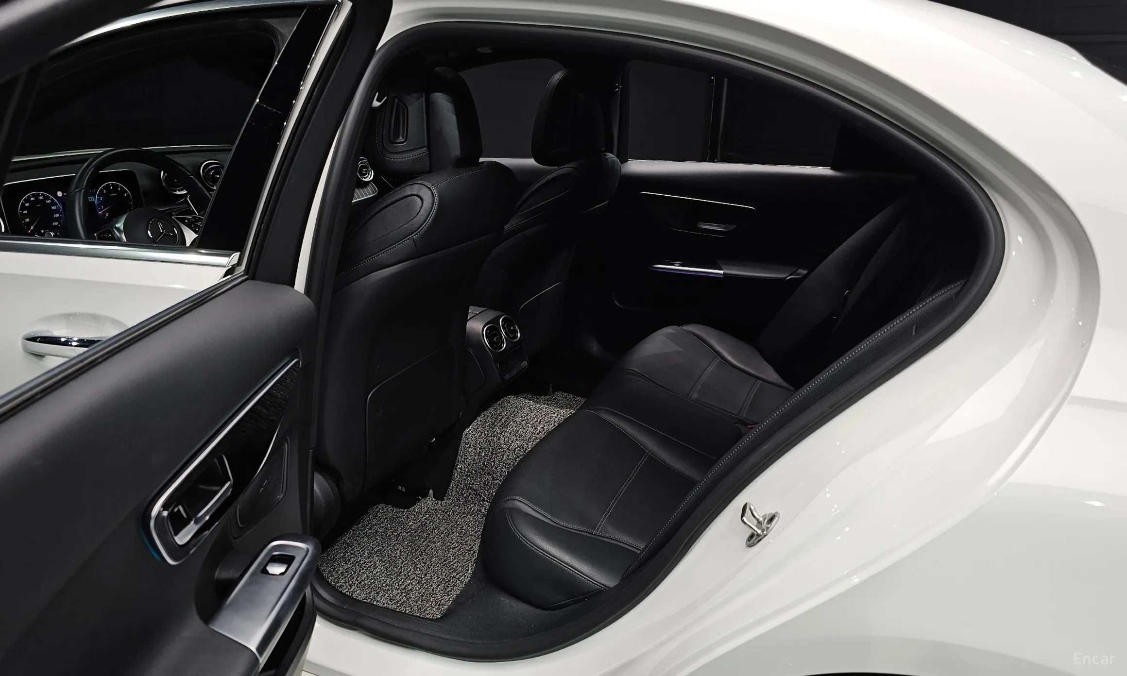 Mercedes Benz C-Class W206 превью 12