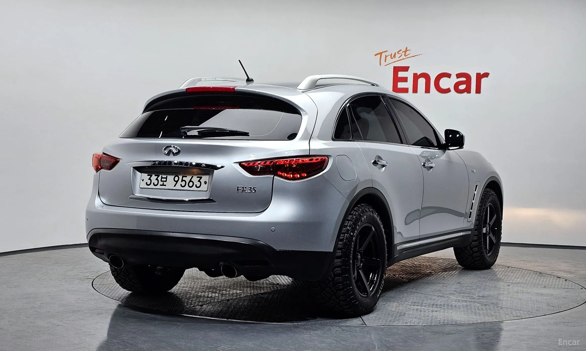 Infiniti FX35