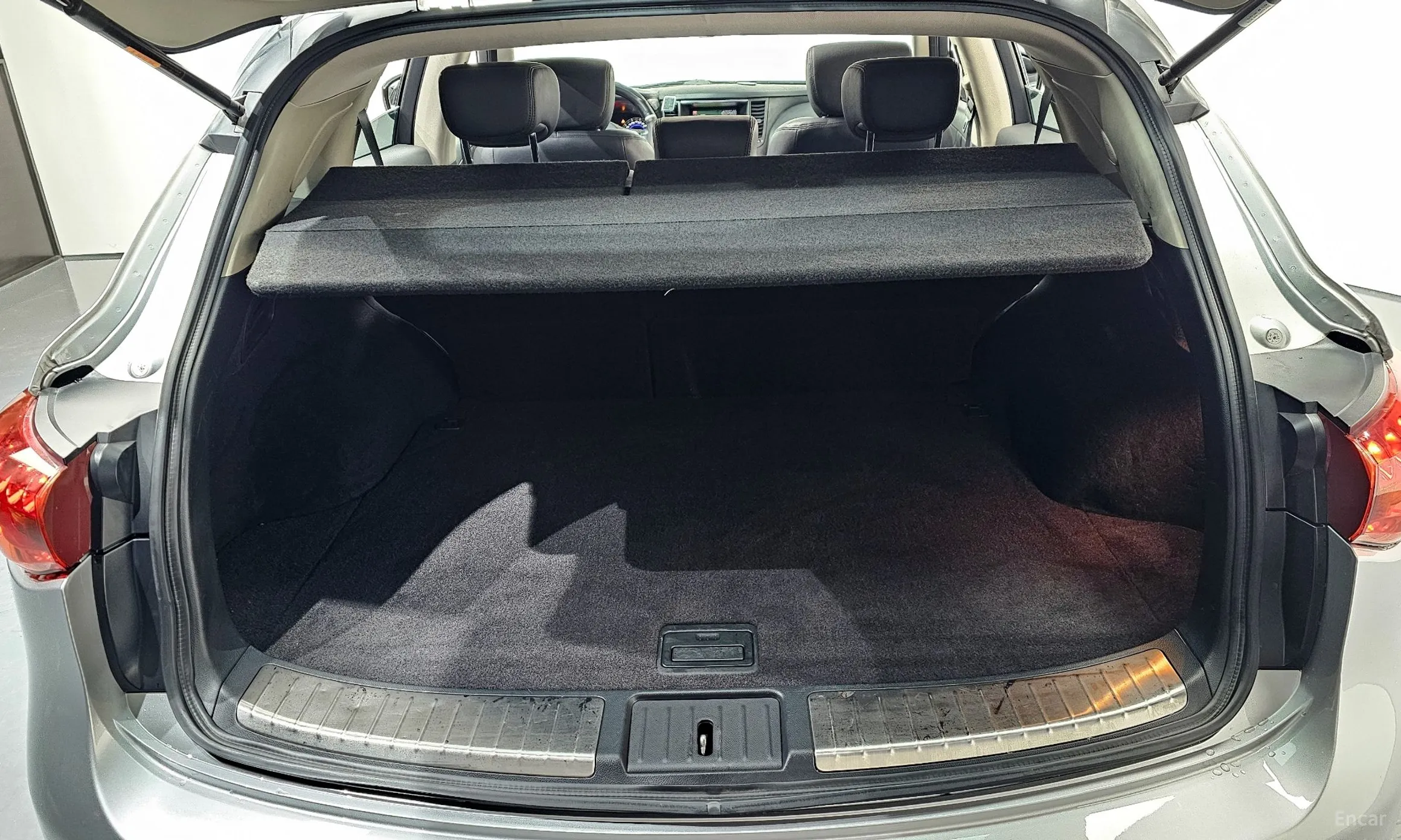 Infiniti FX35 превью 20
