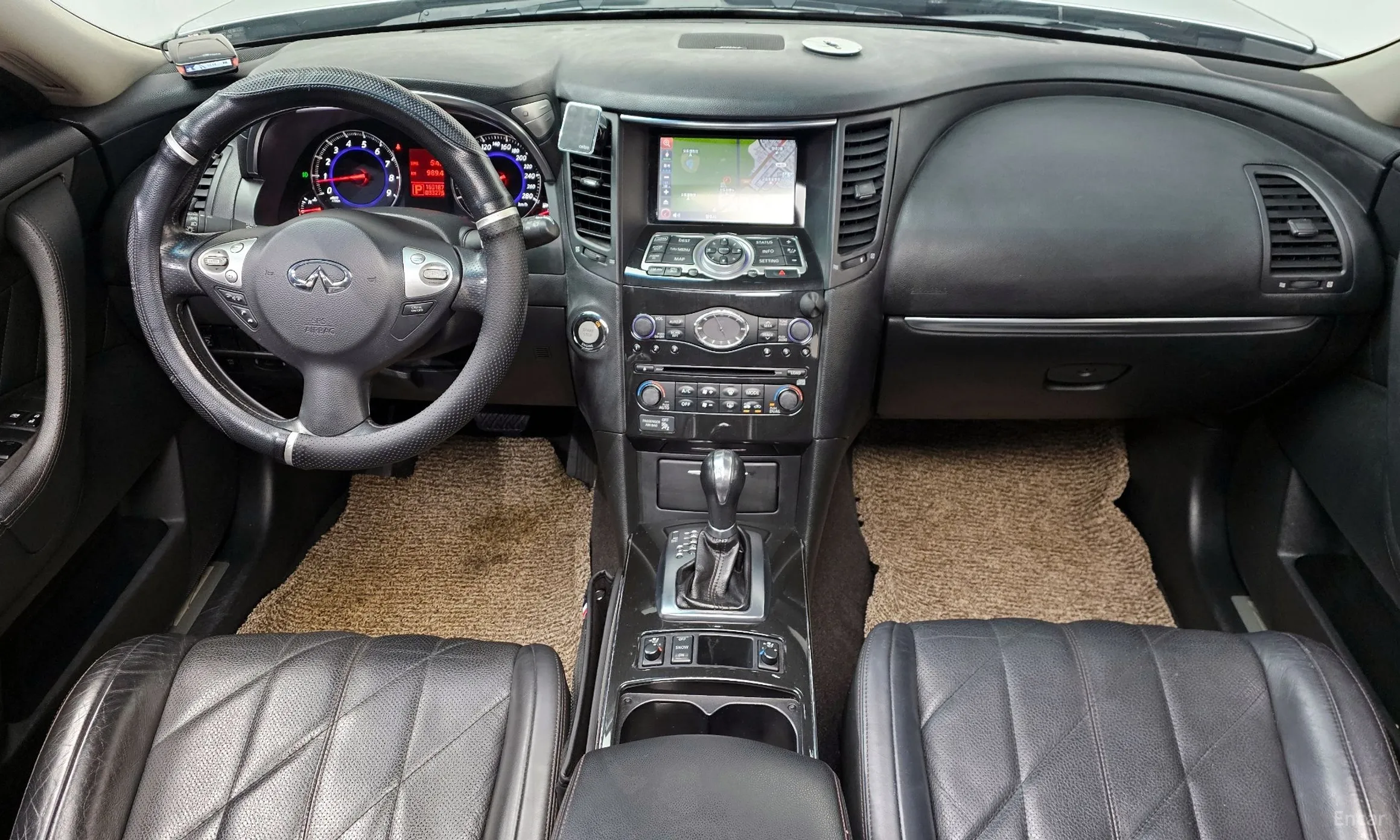 Infiniti FX35 превью 7