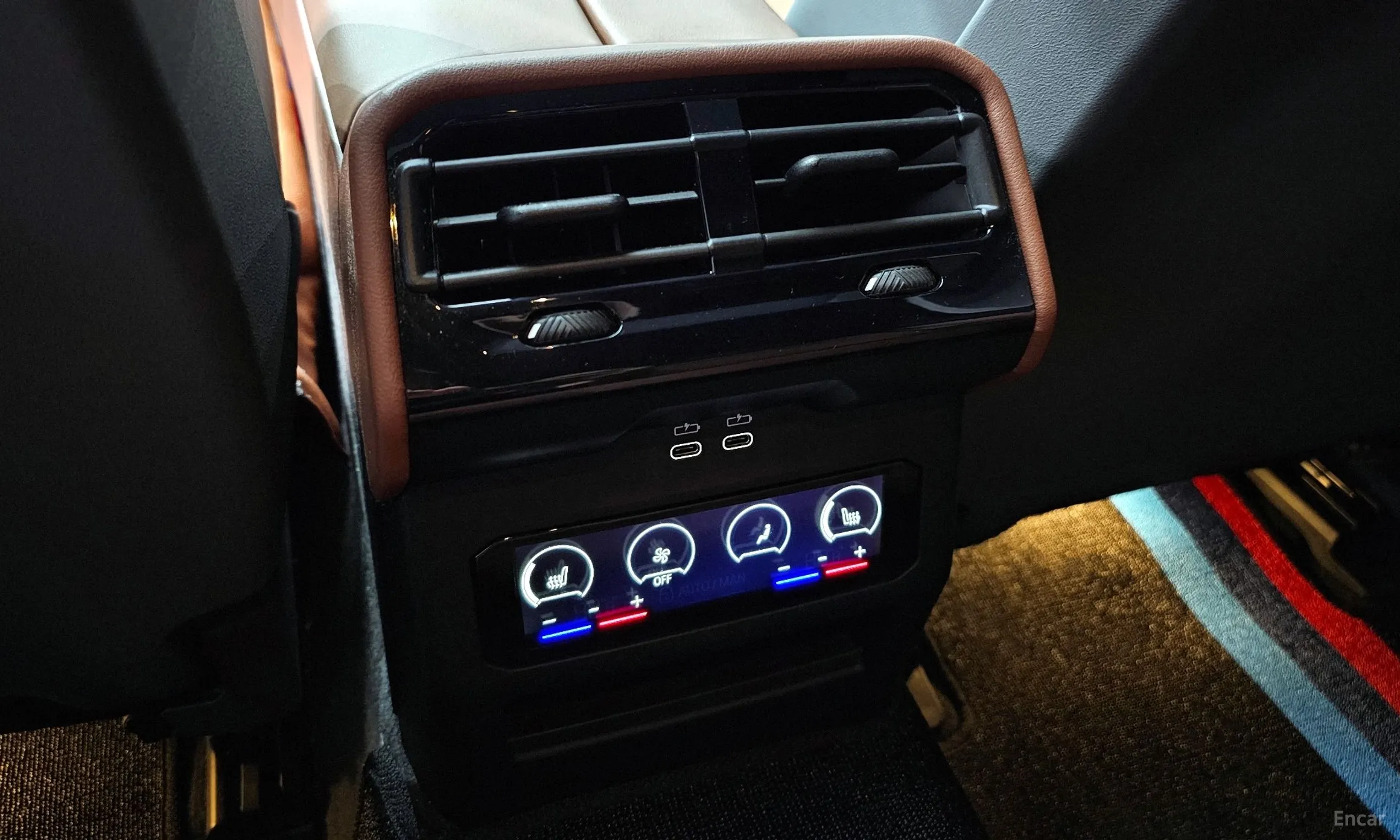 BMW 5 Series (G60) превью 17