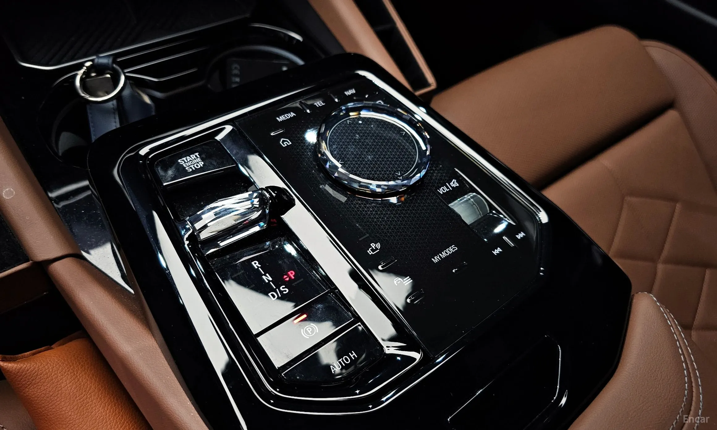 BMW 5 Series (G60) превью 9