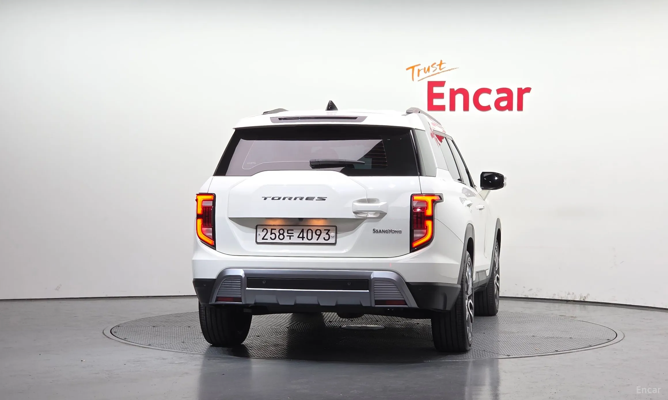 KG Mobility (SsangYong) Torres превью 4