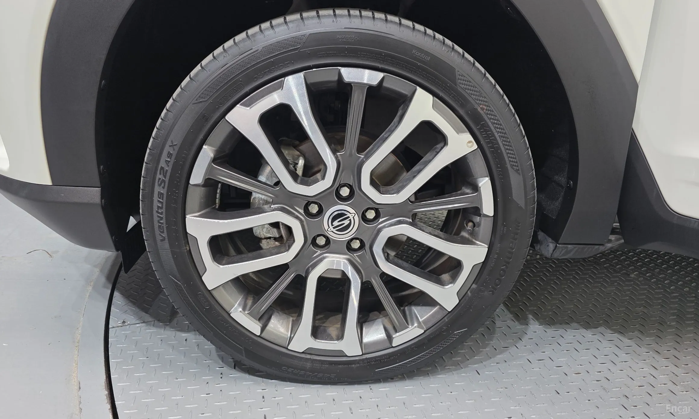 KG Mobility (SsangYong) Torres превью 5