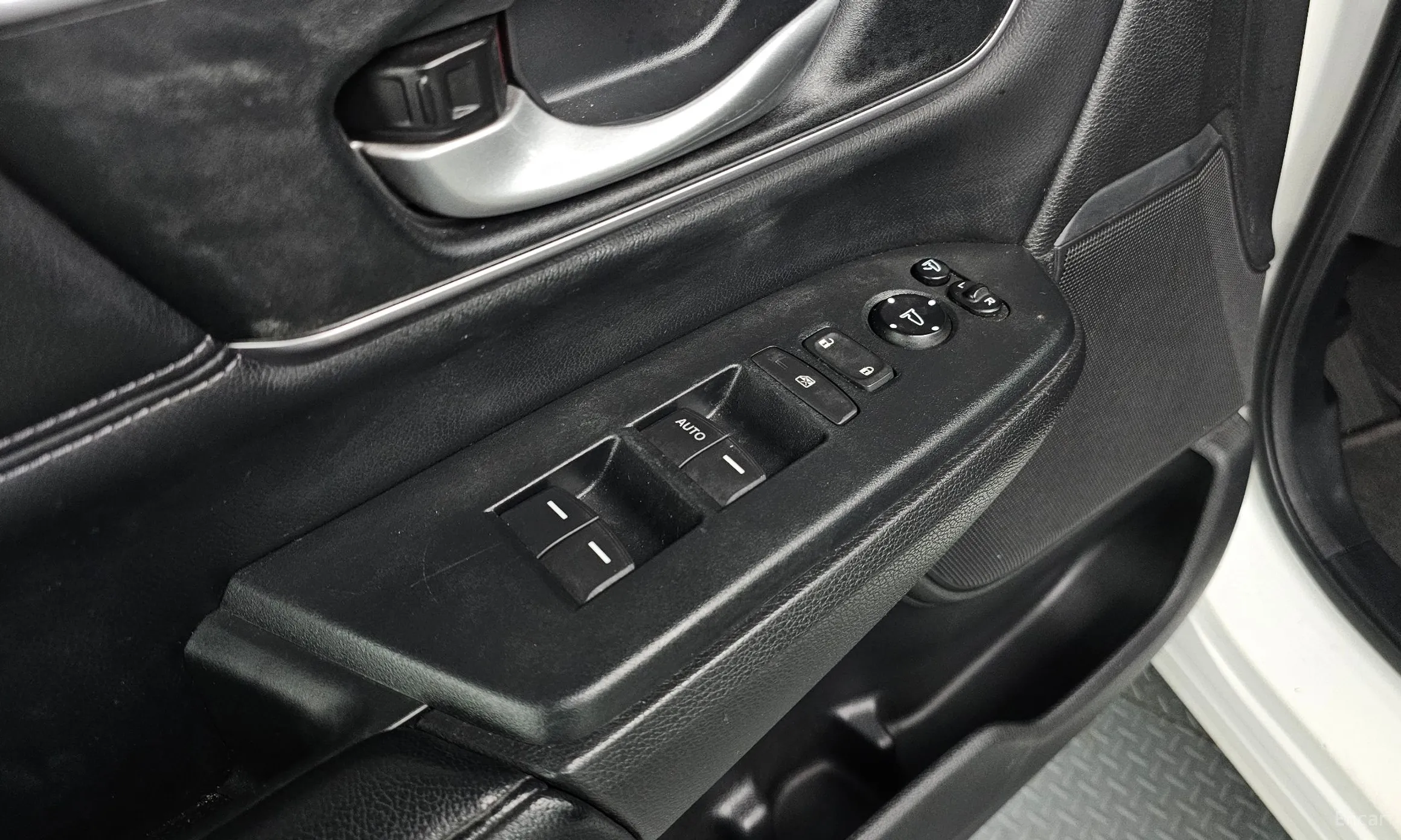 Honda CR-V 5th generation превью 17