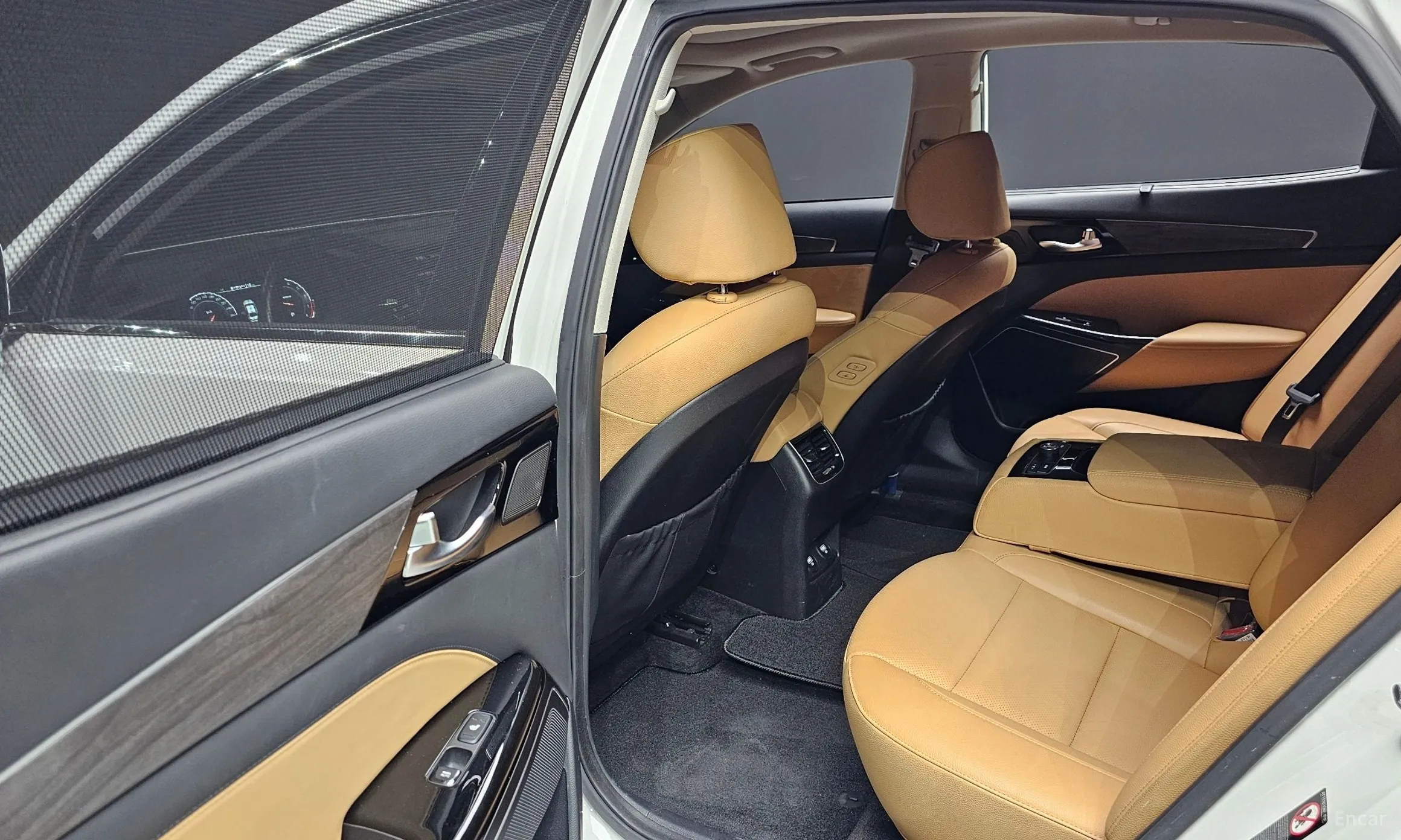 Kia K7 Premier превью 17