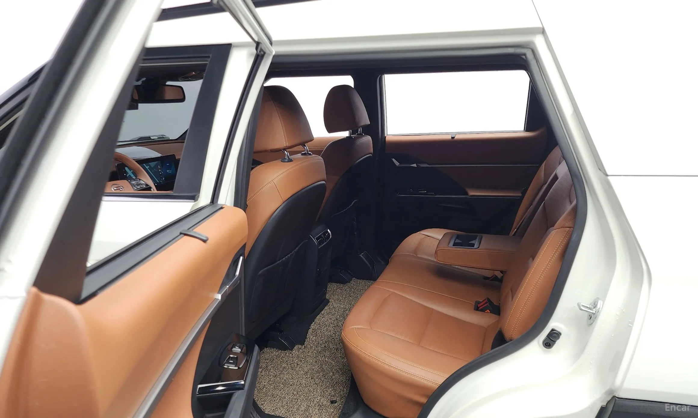 KG Mobility (SsangYong) Torres превью 12