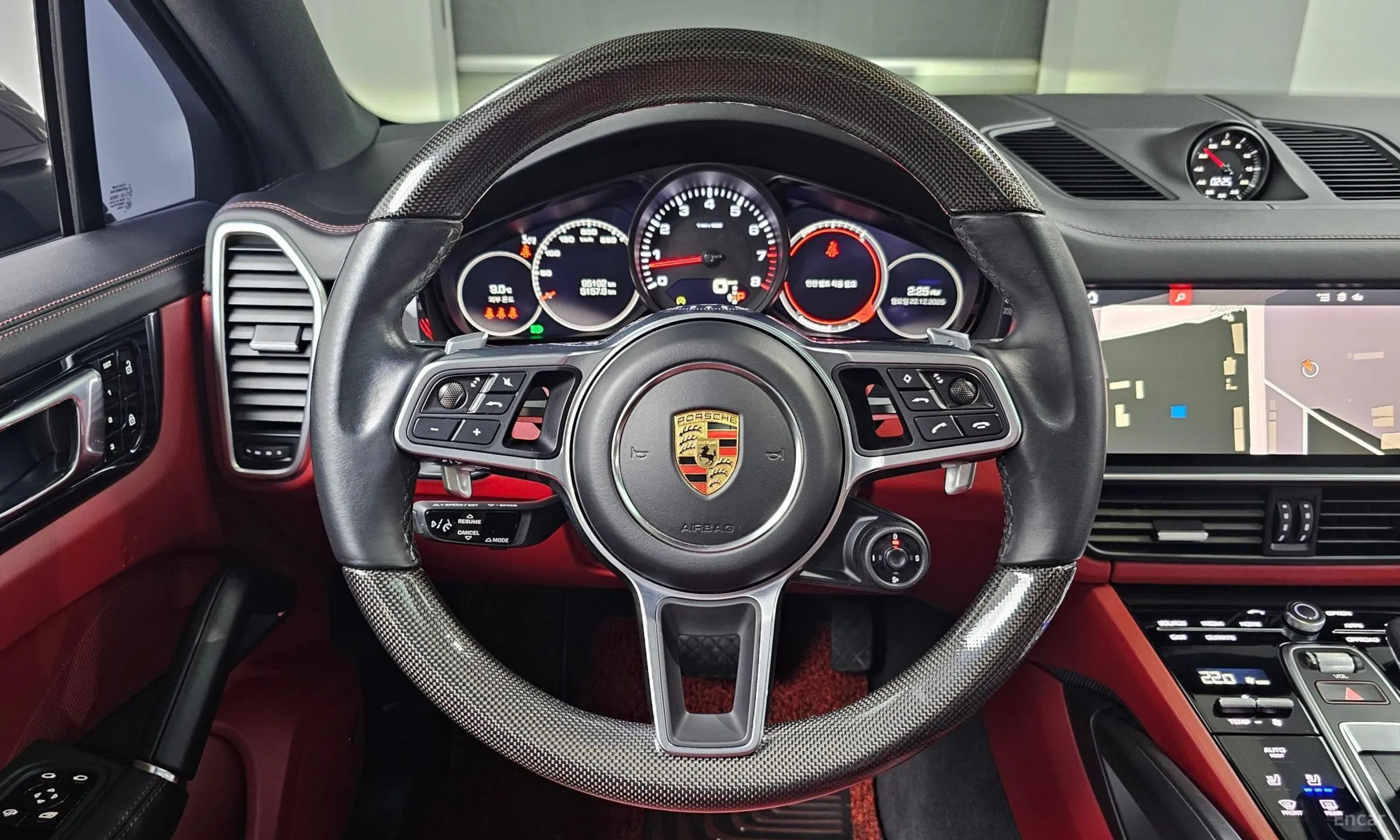 Porsche Cayenne (PO536) превью 13