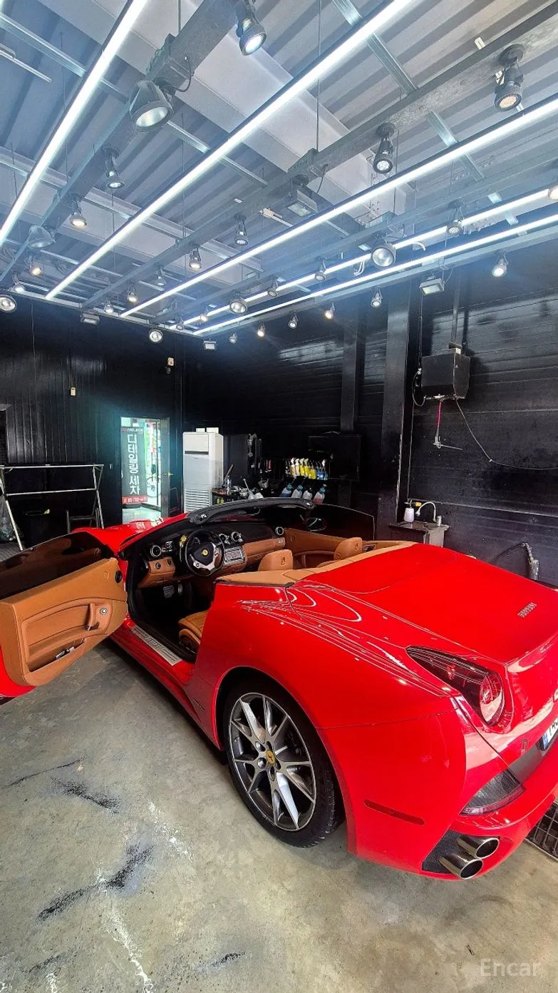 Ferrari California превью 6