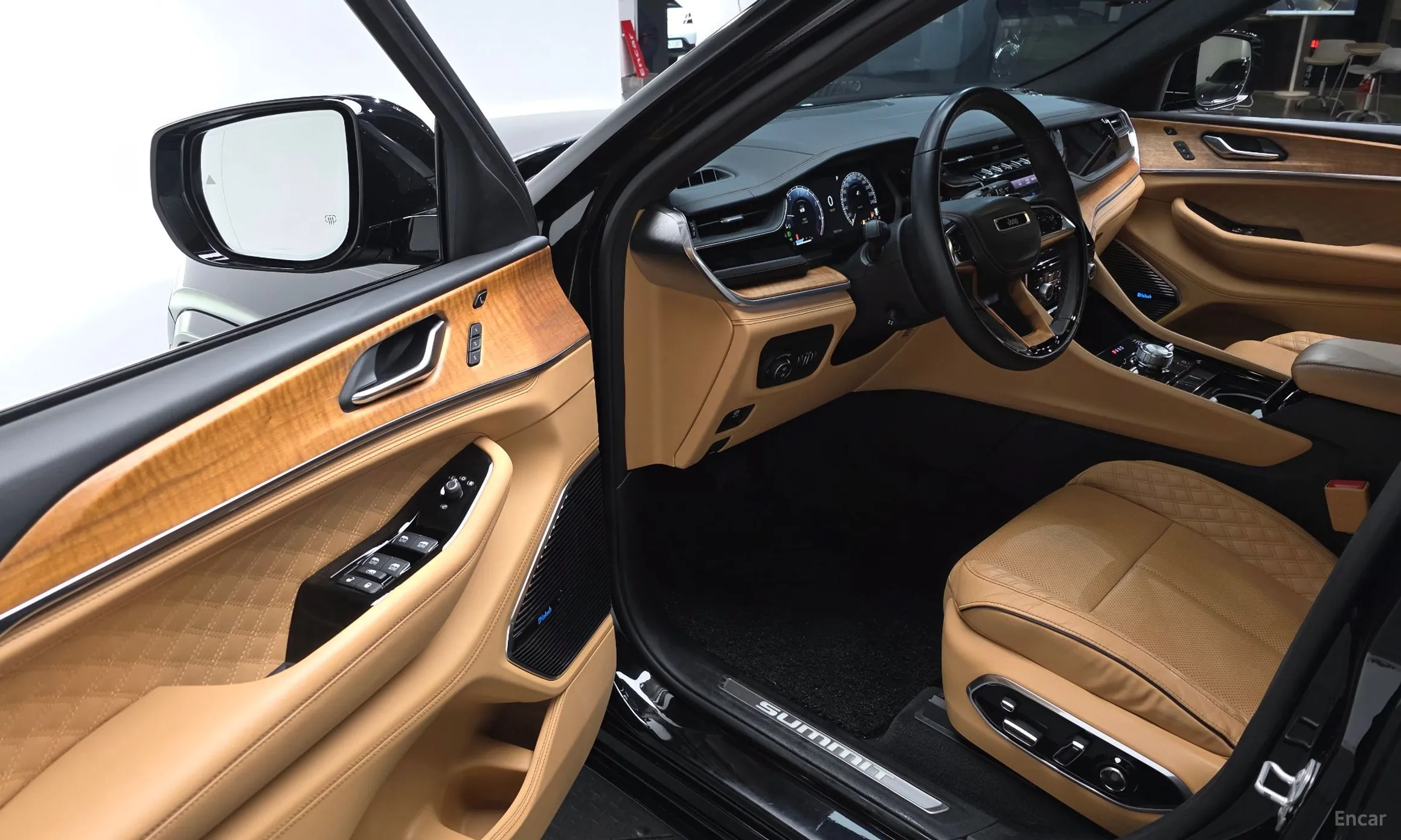 Jeep Grand Cherokee (WL) превью 12