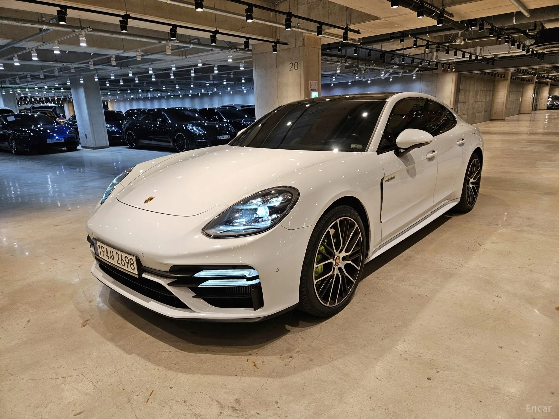 Porsche Panamera (971) превью 3
