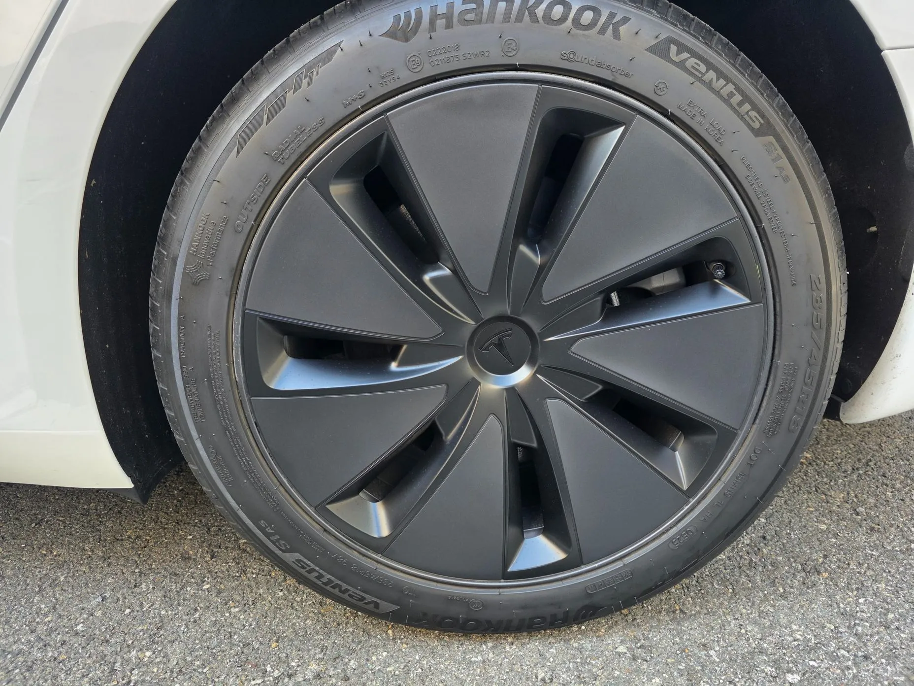 Tesla Model 3 превью 9