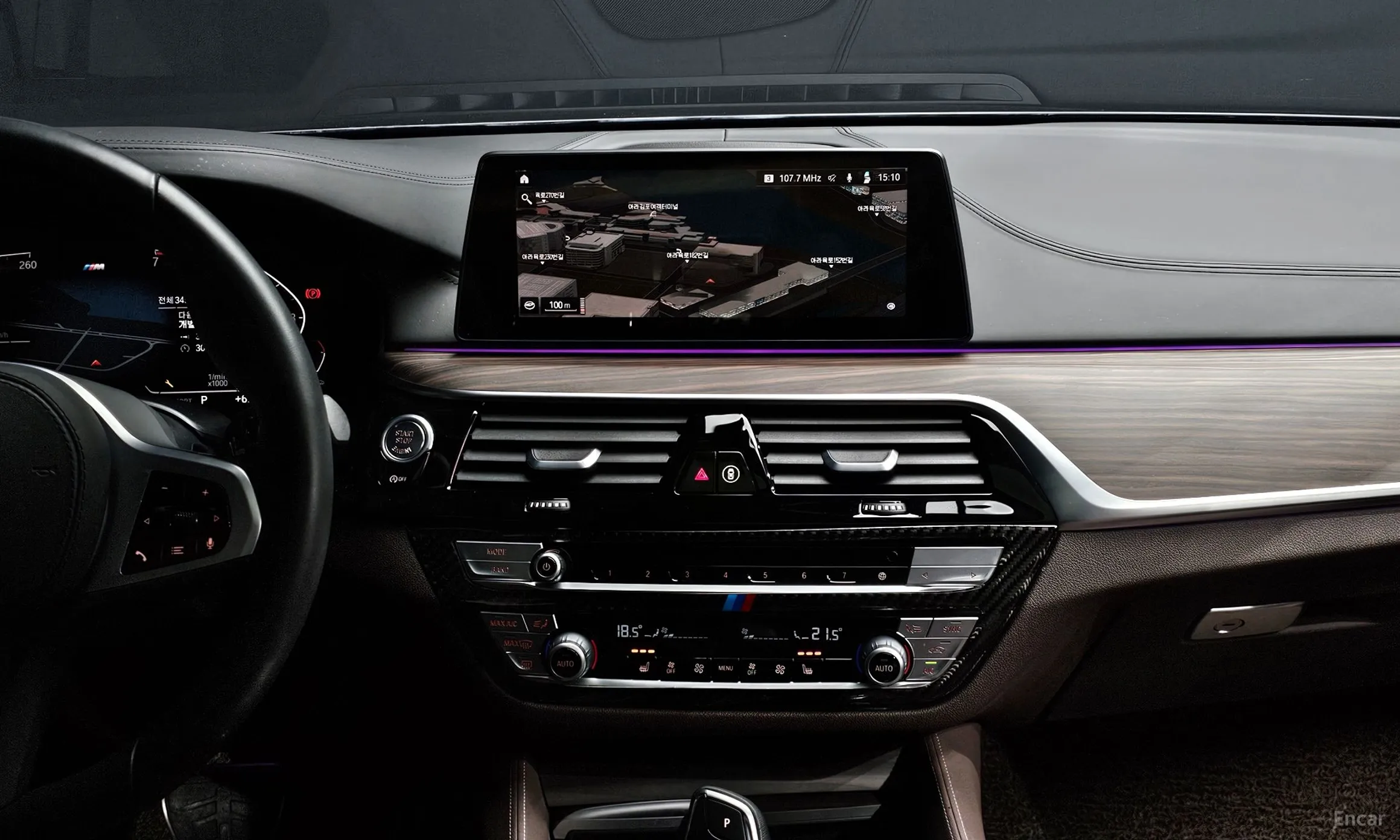 BMW 5 Series (G30) превью 15
