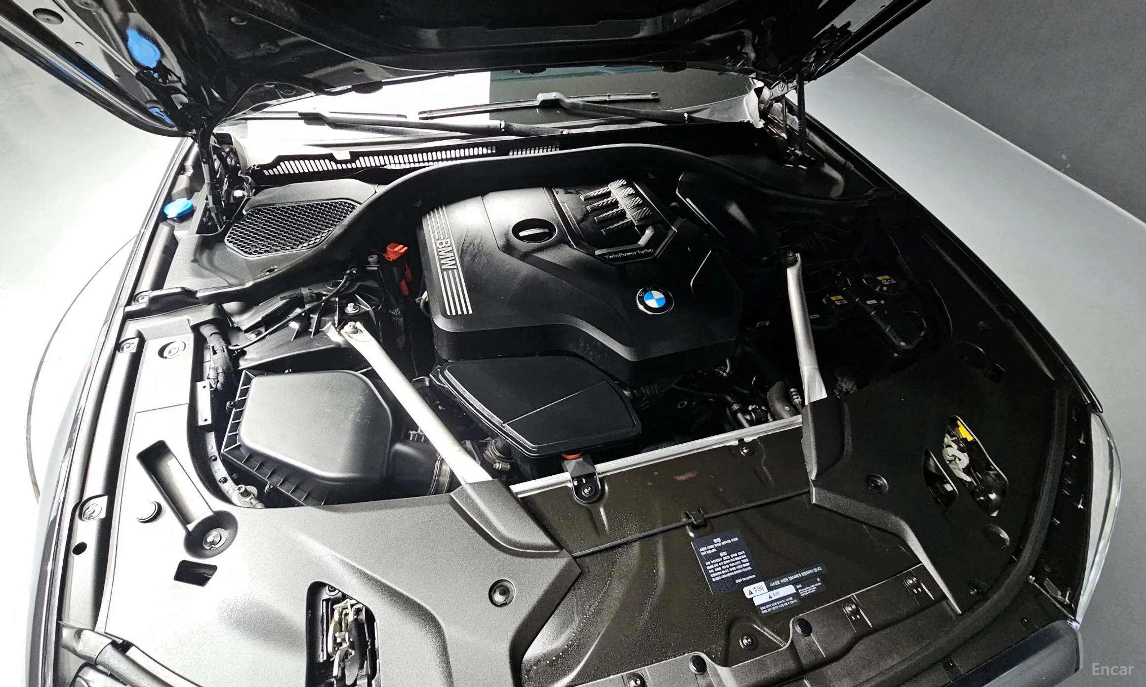 BMW 5 Series (G30) превью 6