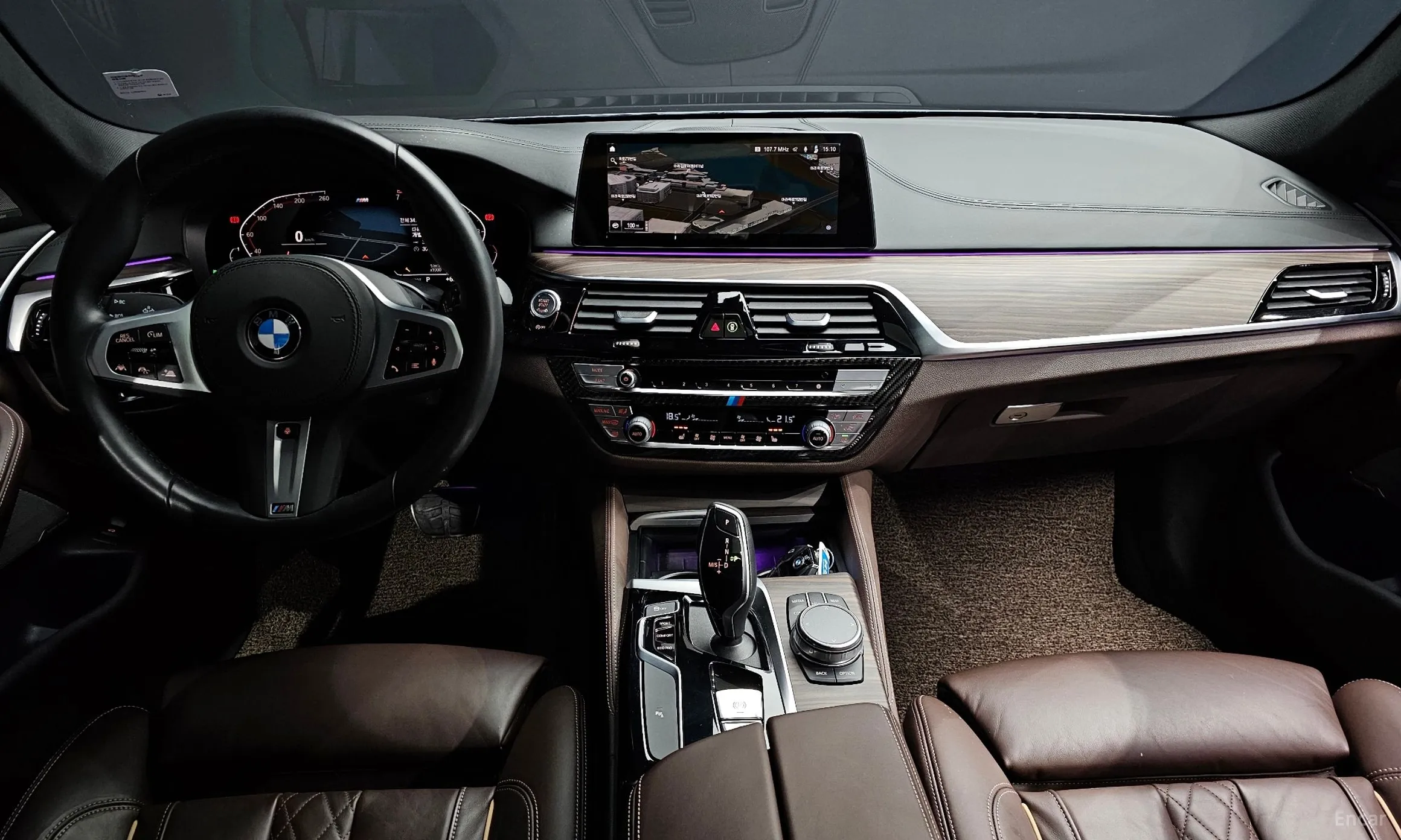 BMW 5 Series (G30) превью 7