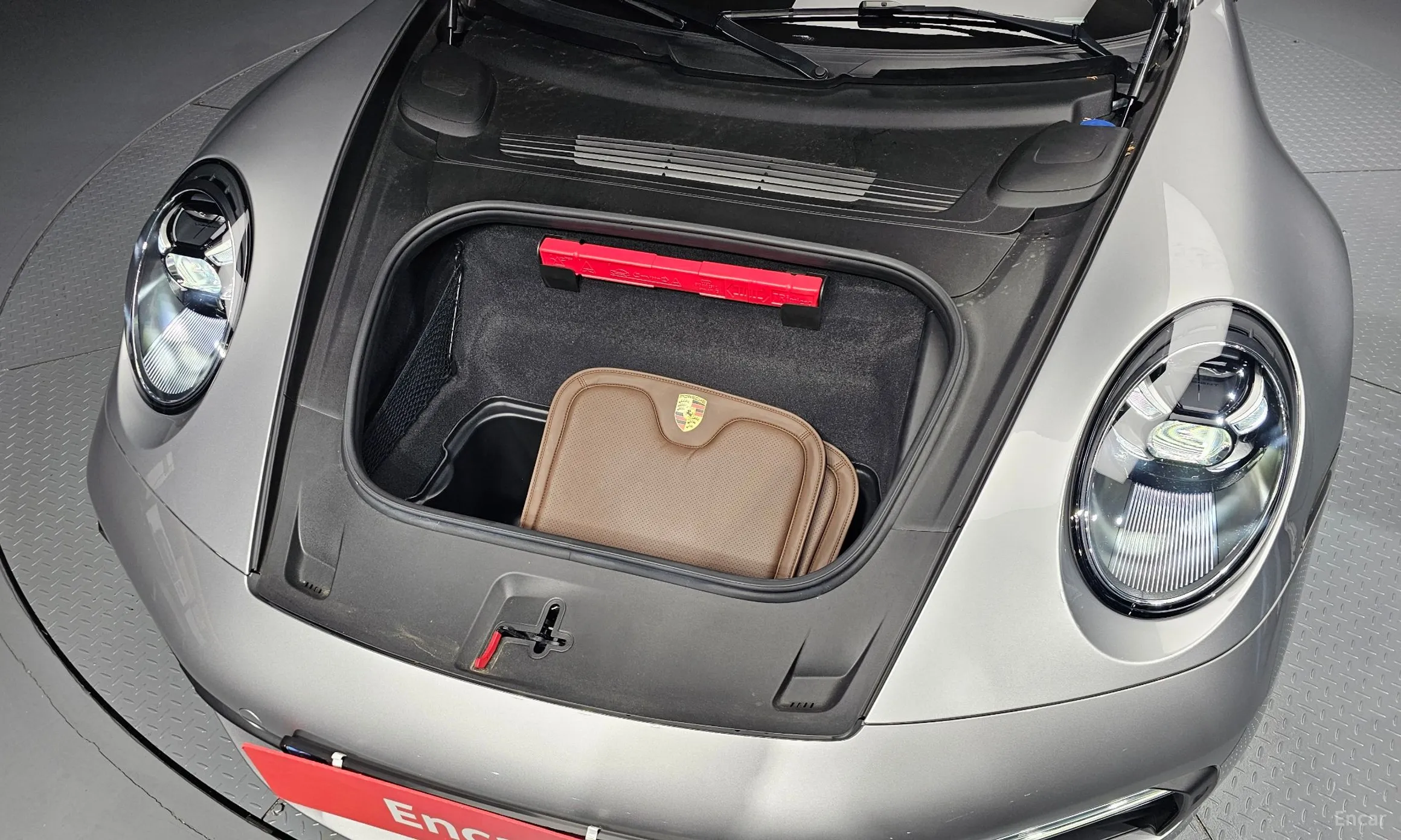 Porsche 911 (992) превью 6
