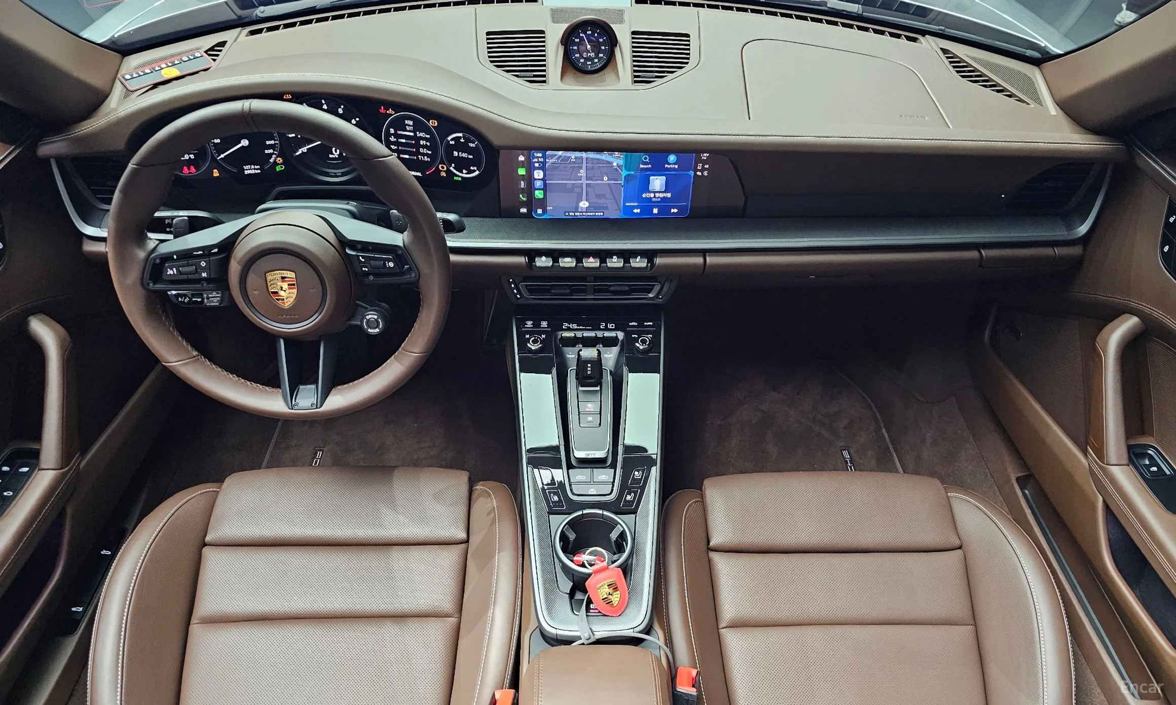 Porsche 911 (992) превью 7