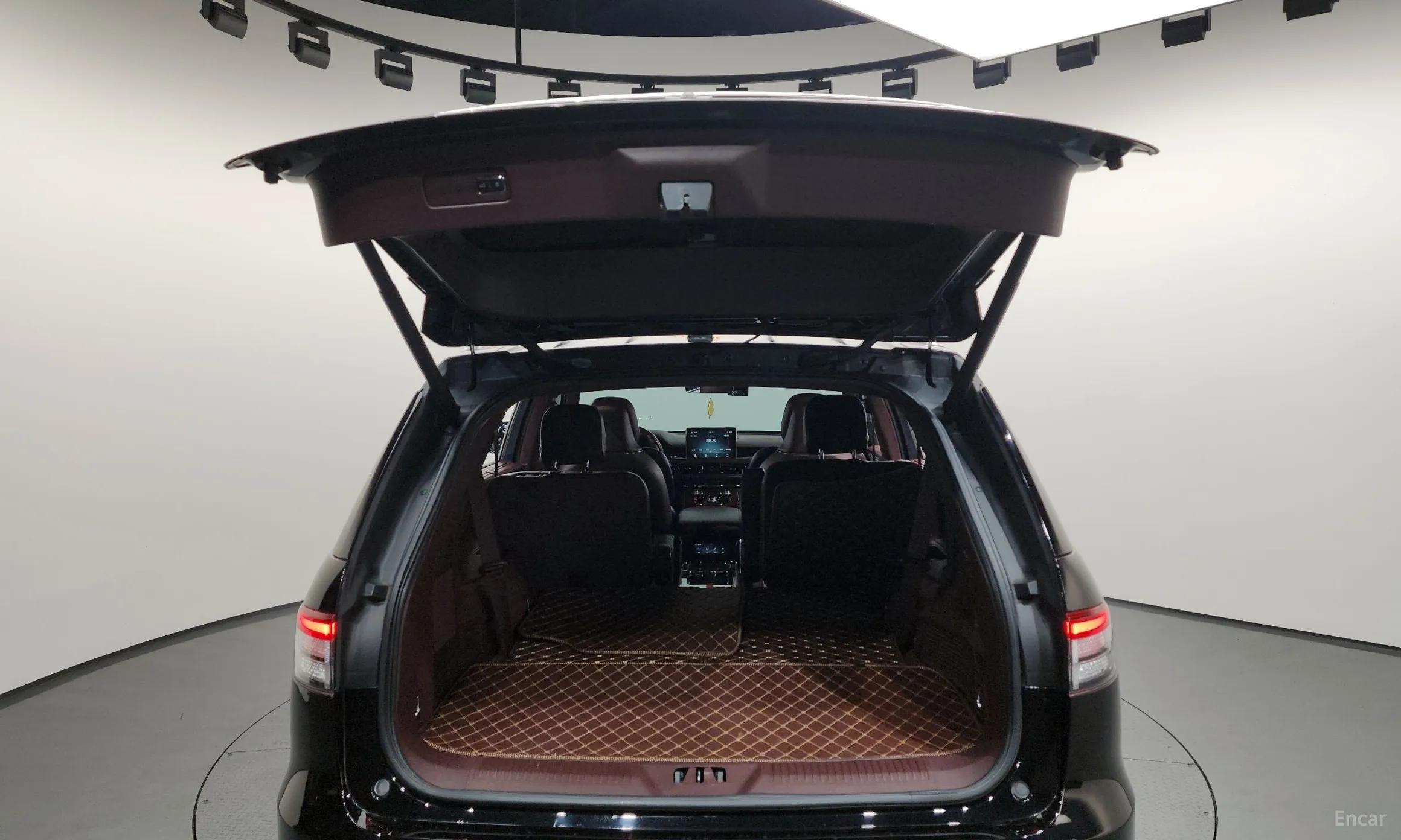 Lincoln Aviator 2nd Generation превью 20