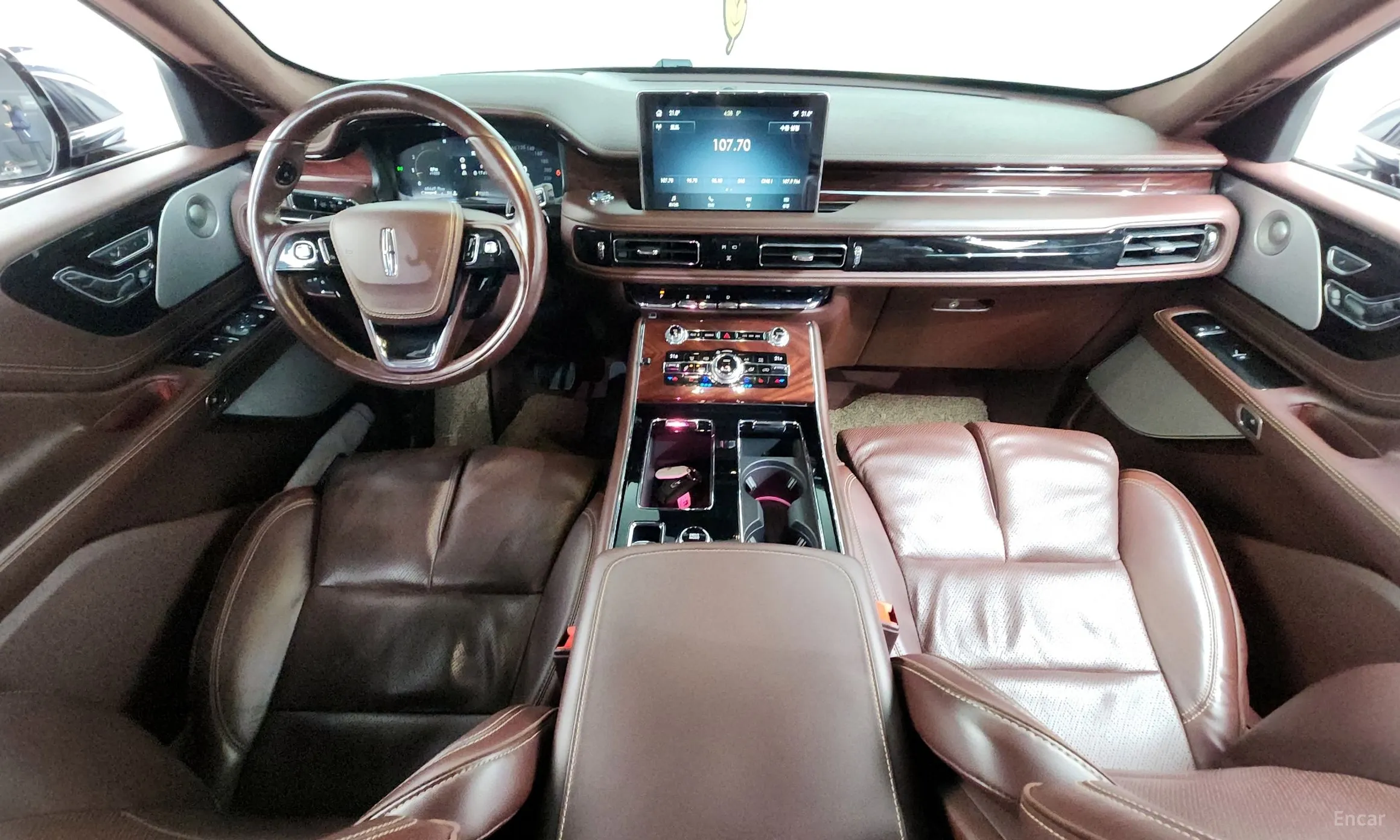 Lincoln Aviator 2nd Generation превью 7