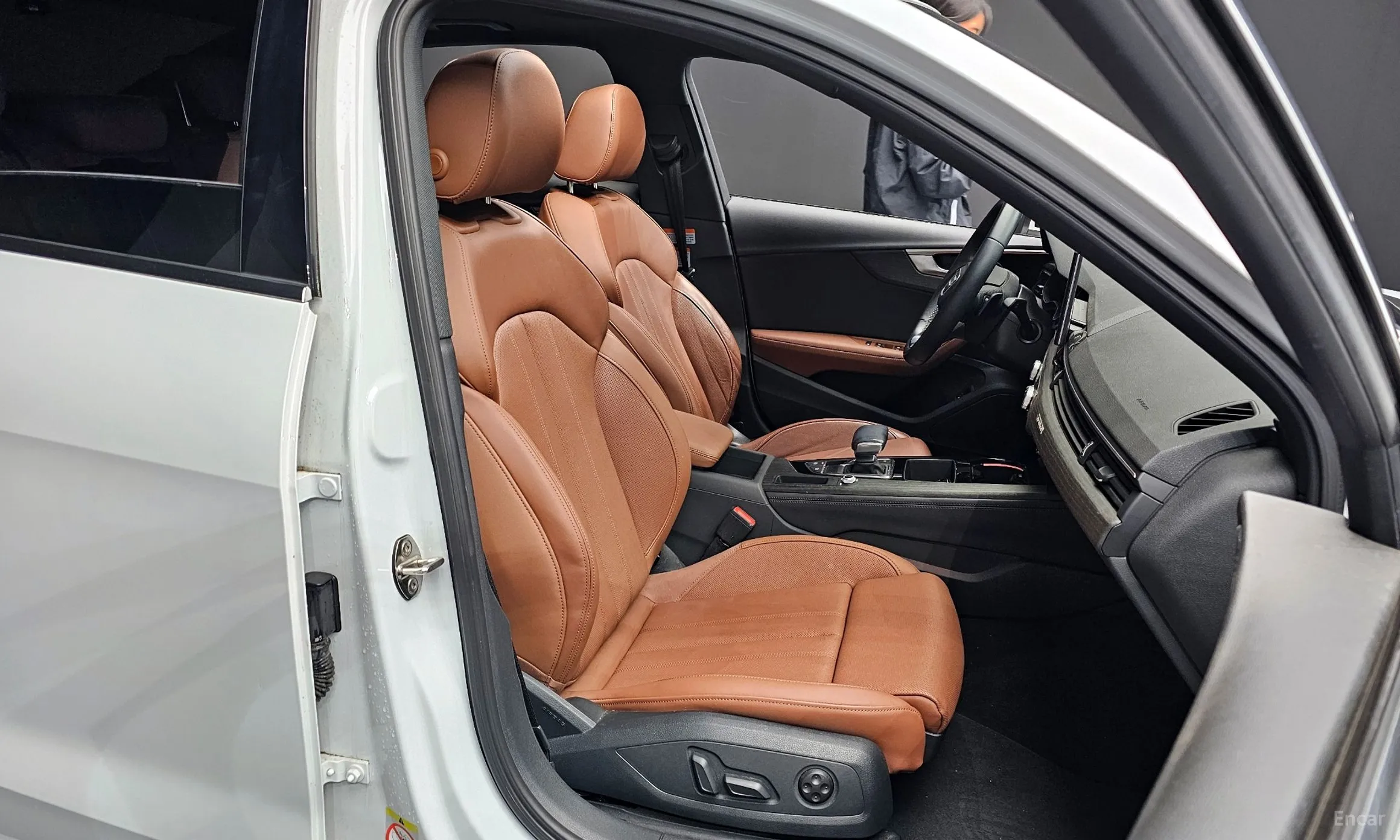 Audi A4 (B9) превью 12