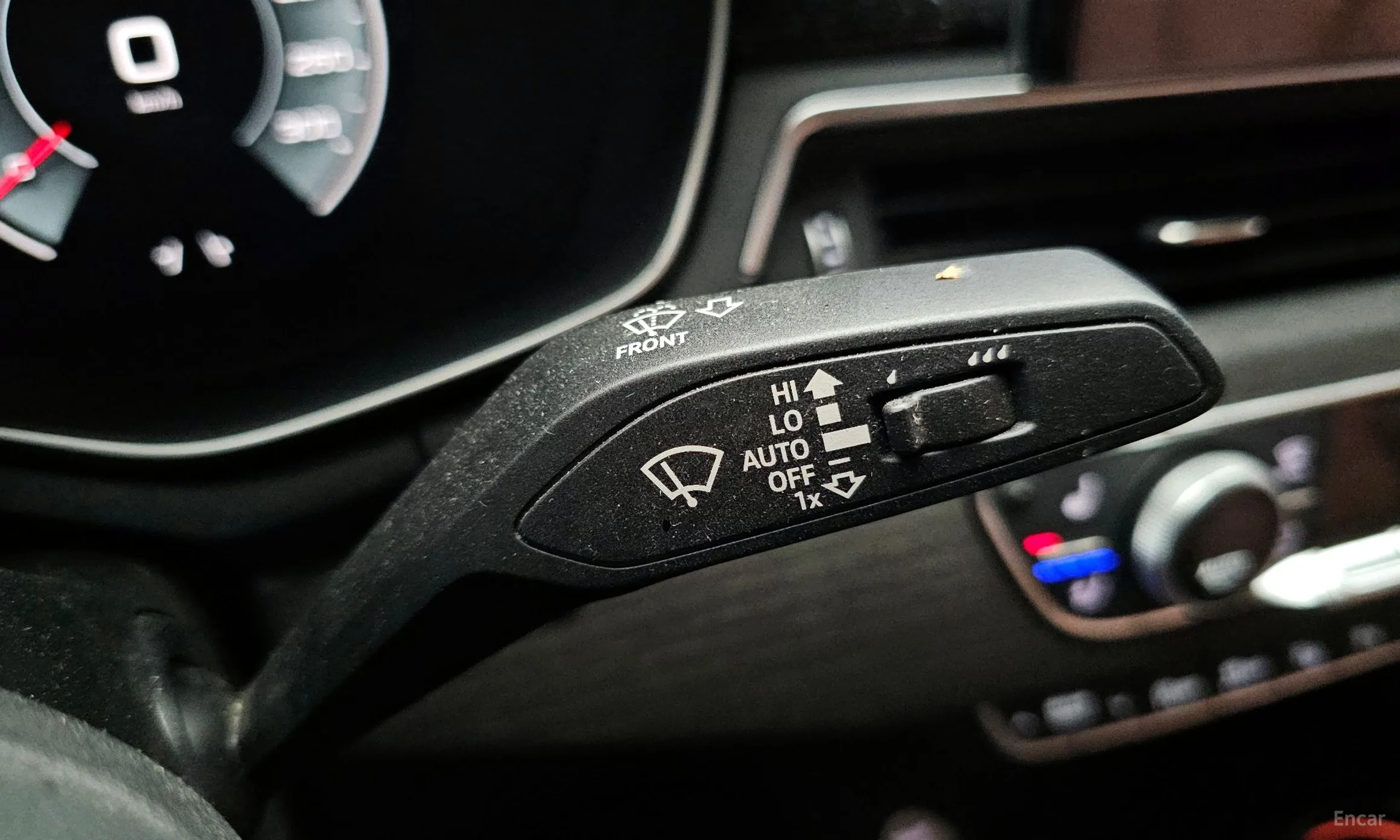 Audi A4 (B9) превью 15