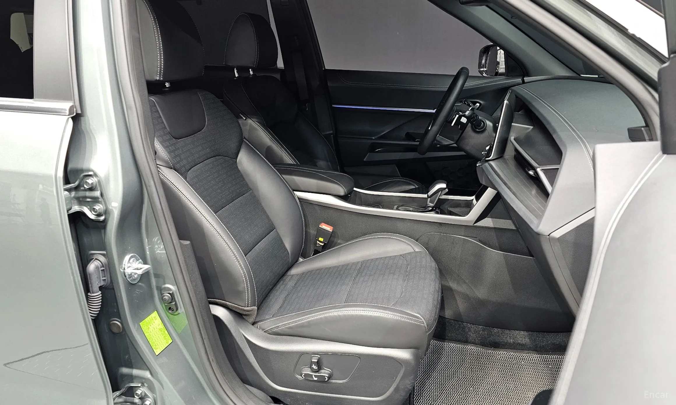 KG Mobility (SsangYong) Torres превью 10