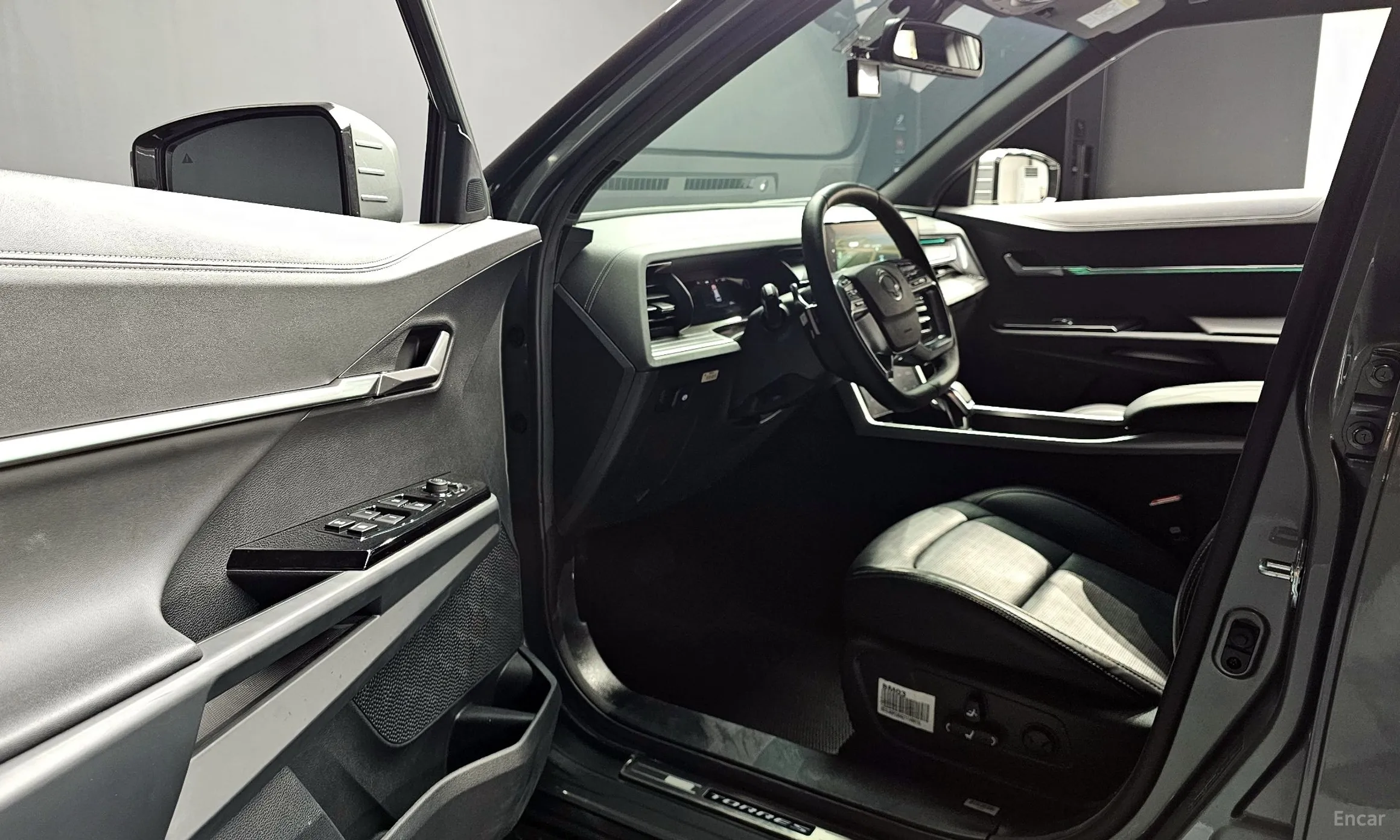 KG Mobility (SsangYong) Torres превью 12