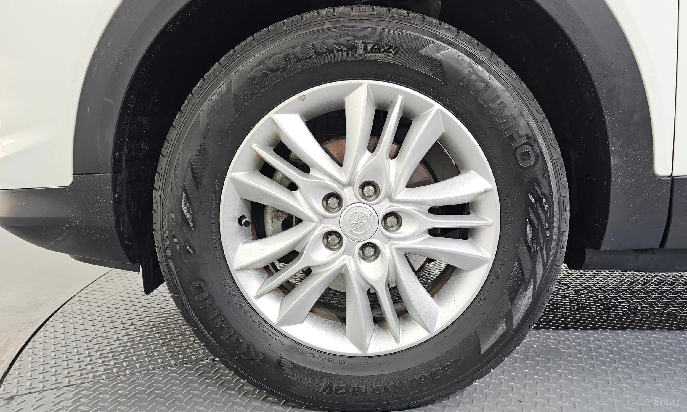 KG Mobility (SsangYong) Beautiful Korando превью 5