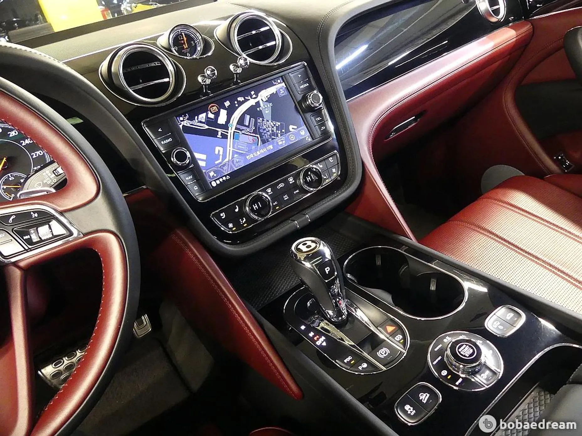 Bentley Bentayga превью 15