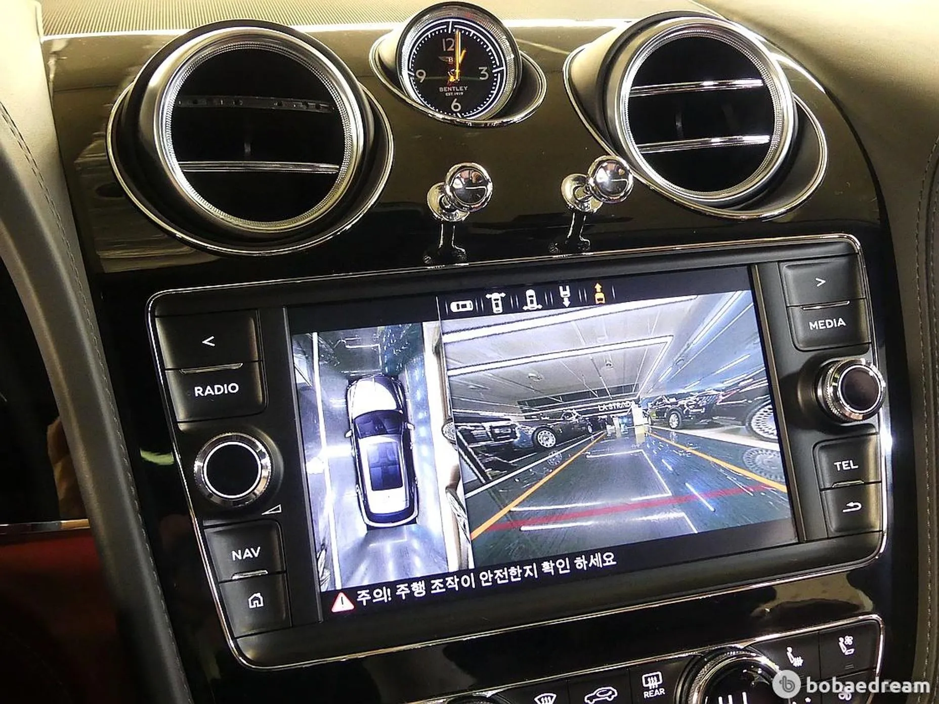 Bentley Bentayga превью 16