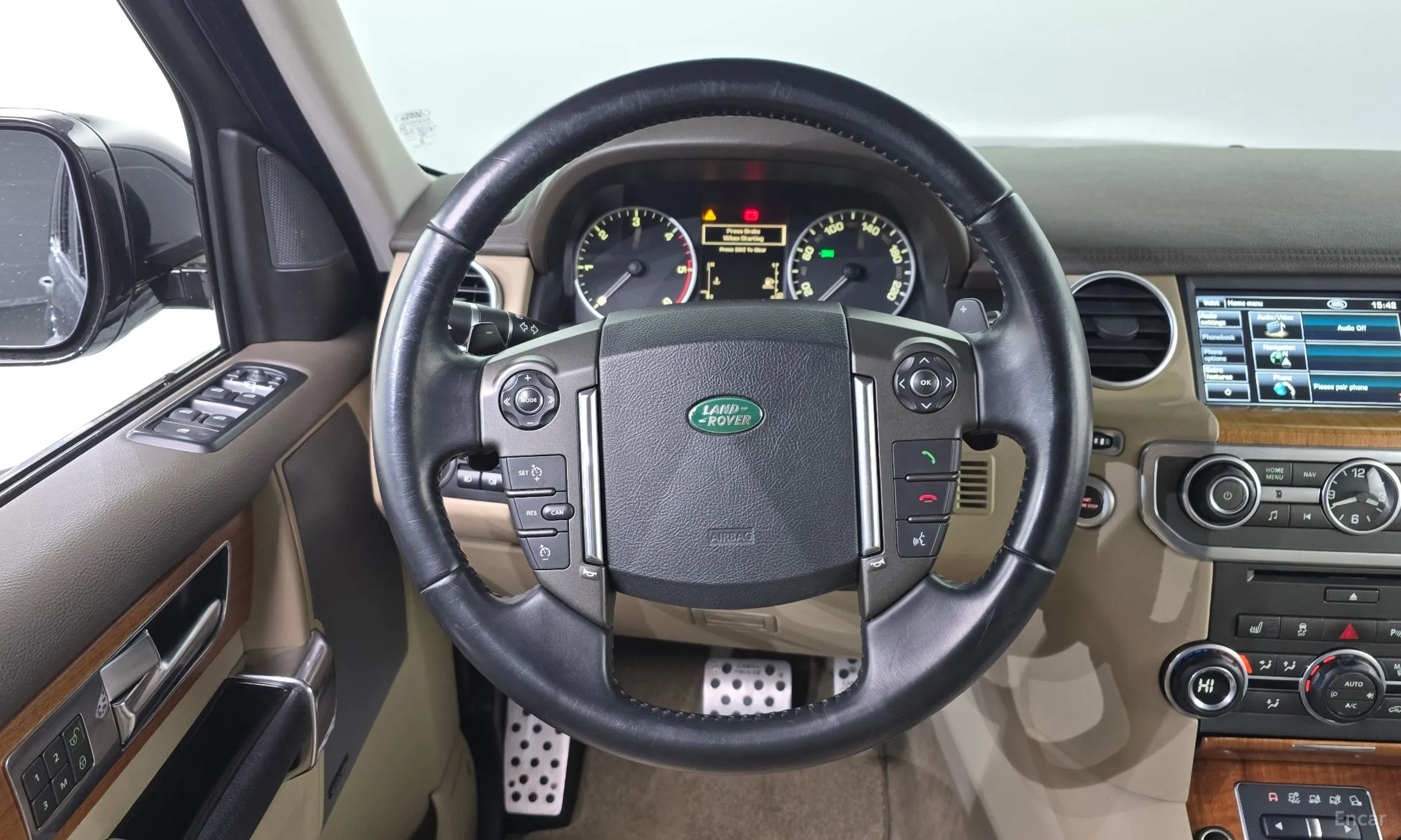 Land Rover Discovery 4 превью 13